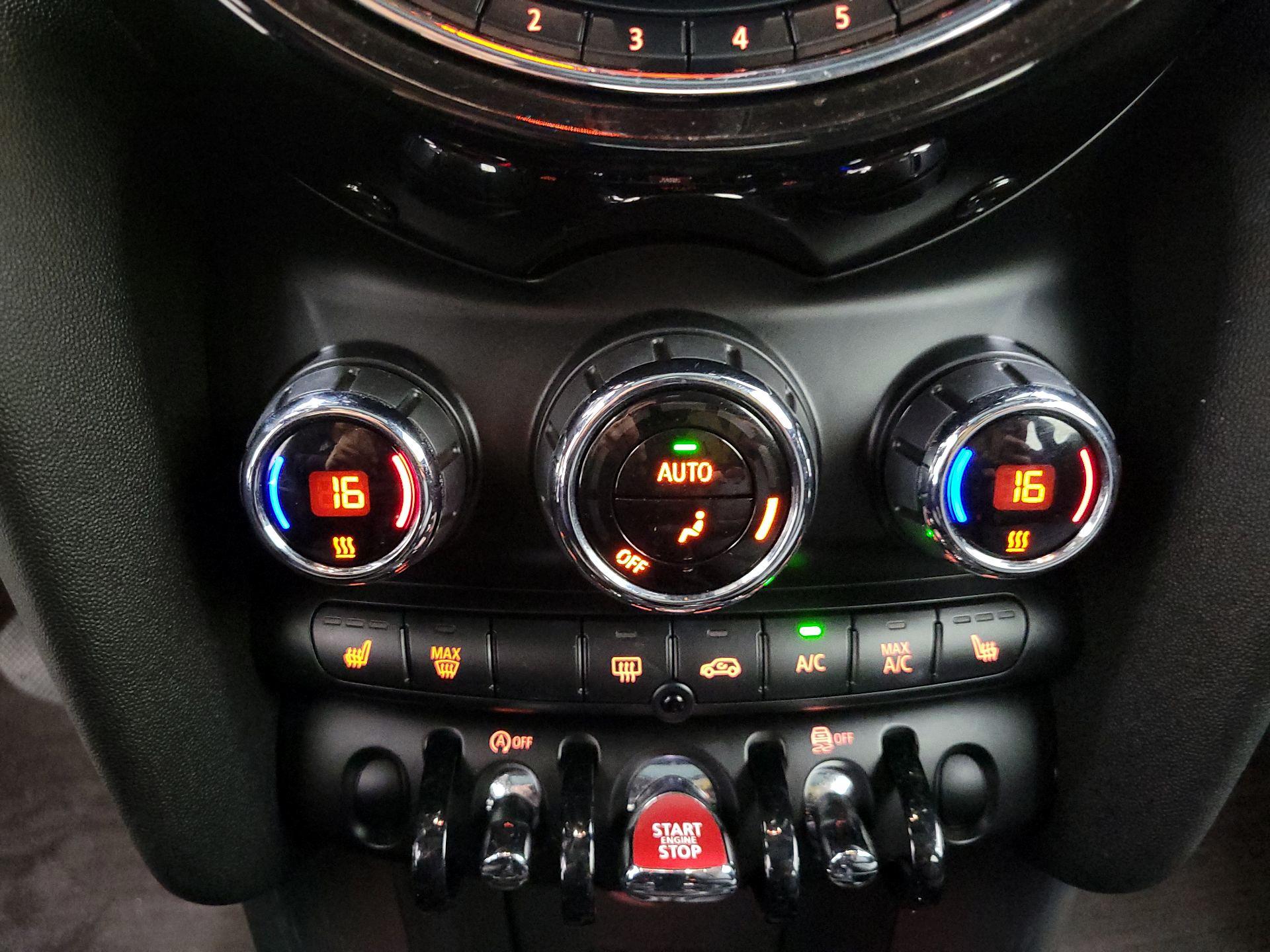 Thumbnail: 2020 MINI Cooper Hardtop - 16