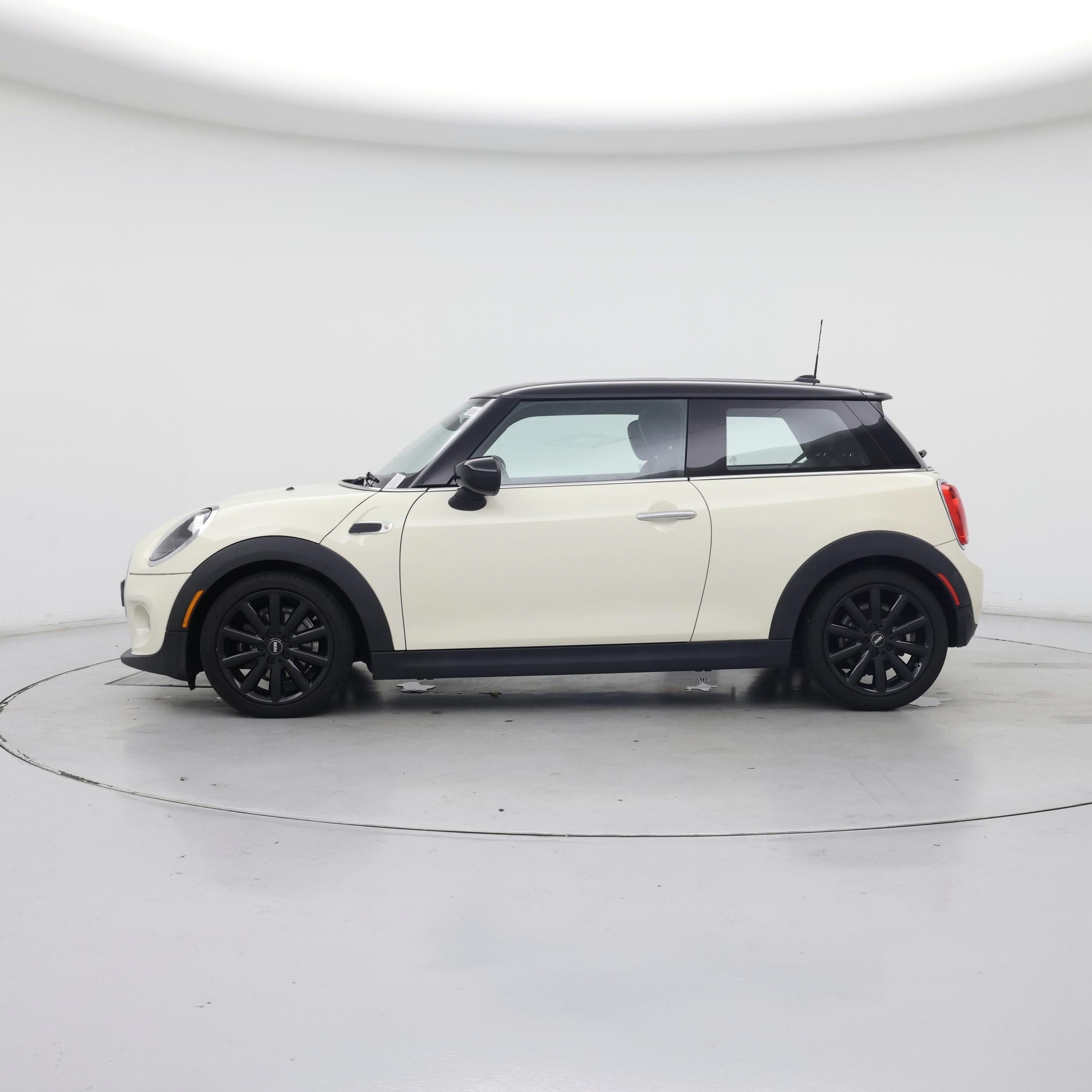 Thumbnail: 2020 MINI Cooper Hardtop - 3