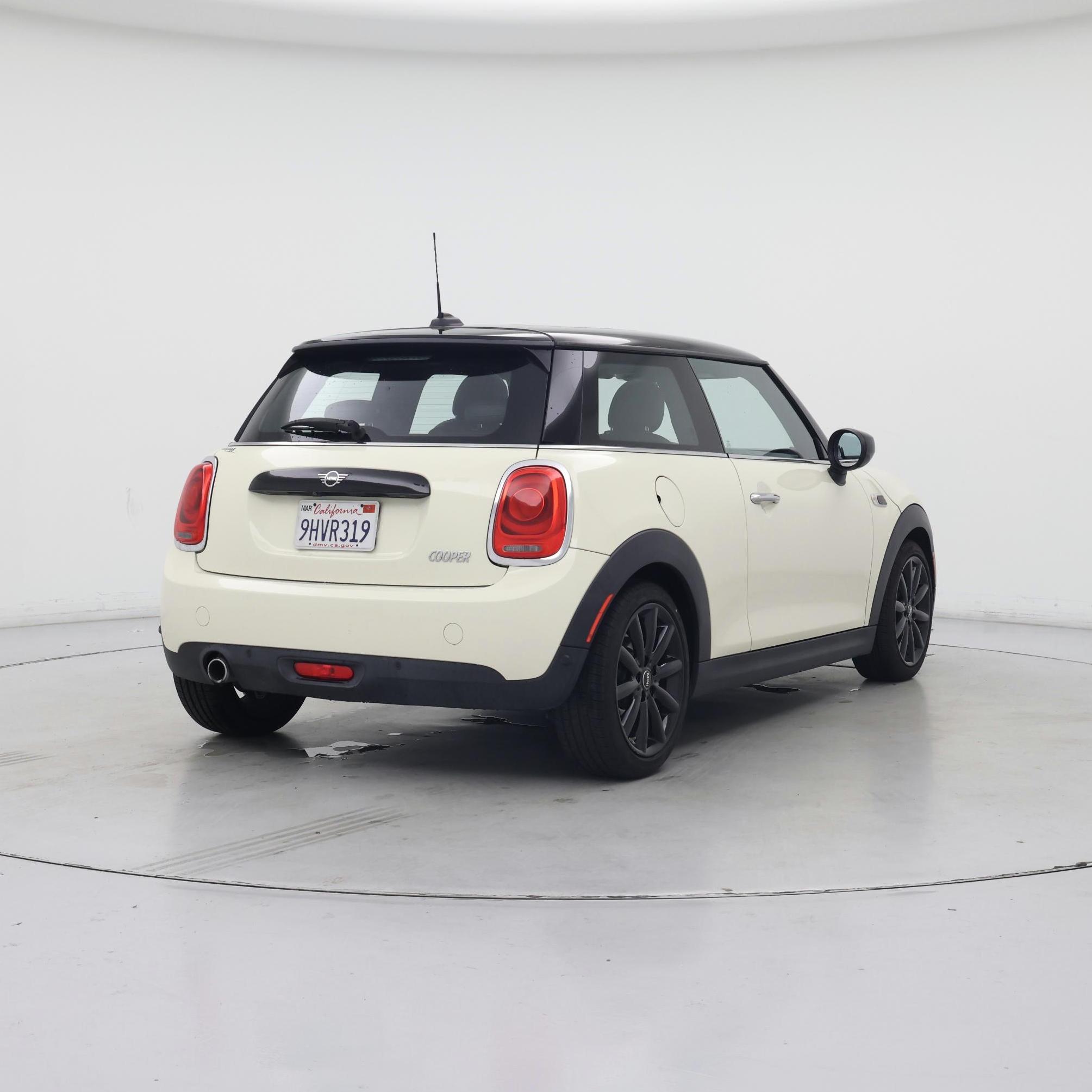 Thumbnail: 2020 MINI Cooper Hardtop - 8