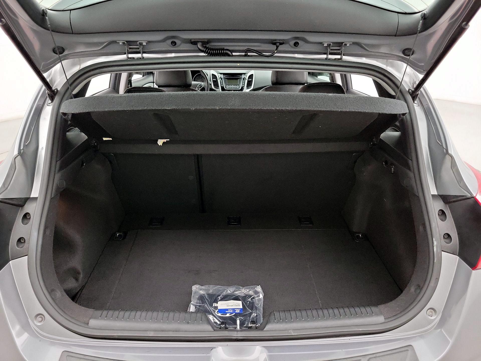 Thumbnail: 2014 Hyundai Elantra - 19