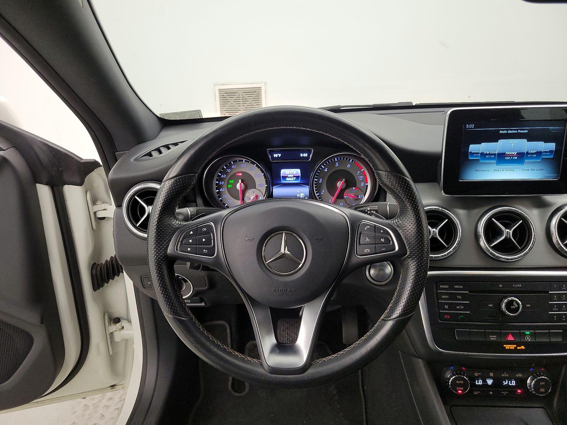 Thumbnail: 2016 Mercedes-Benz CLA - 10