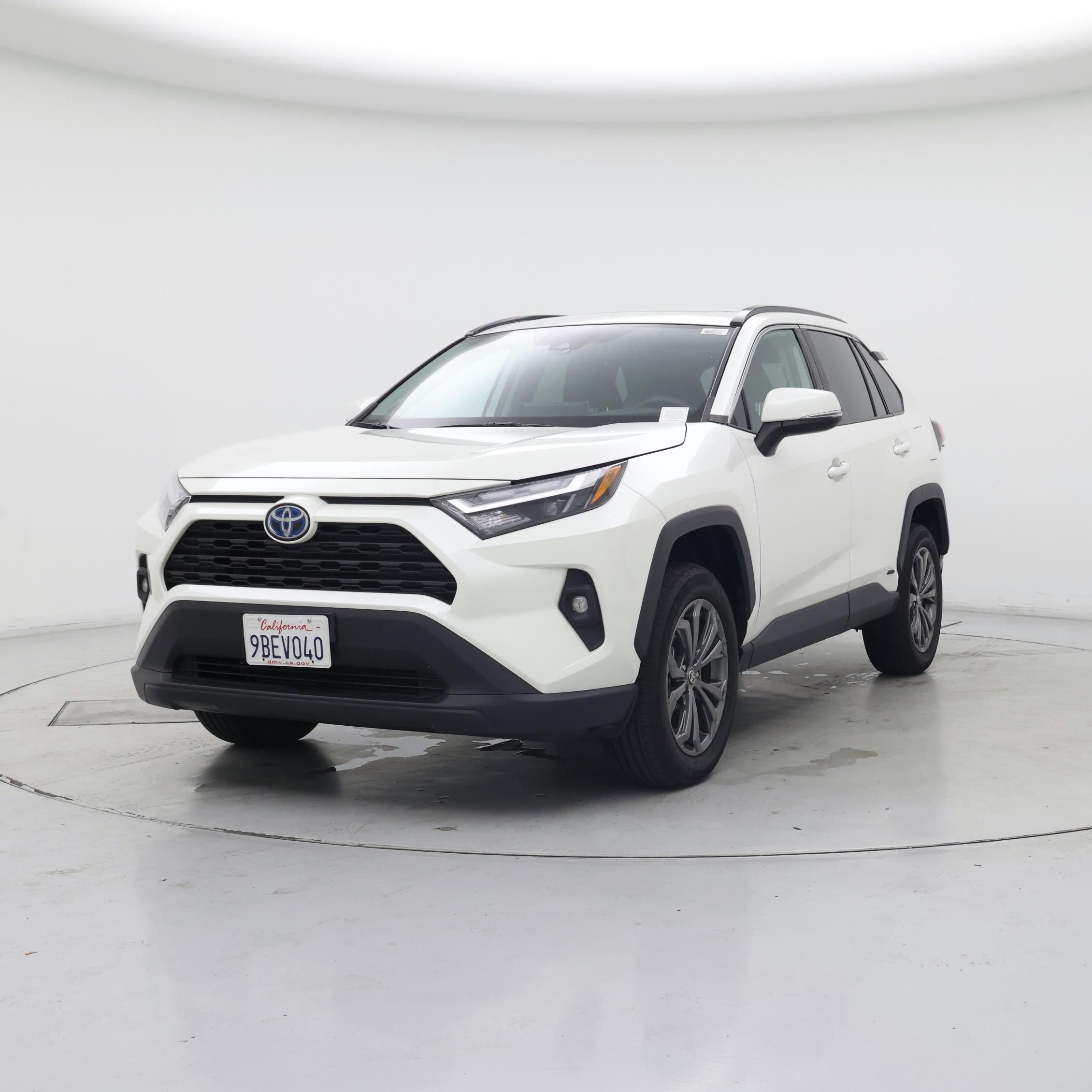Thumbnail: 2022 Toyota RAV4 - 4