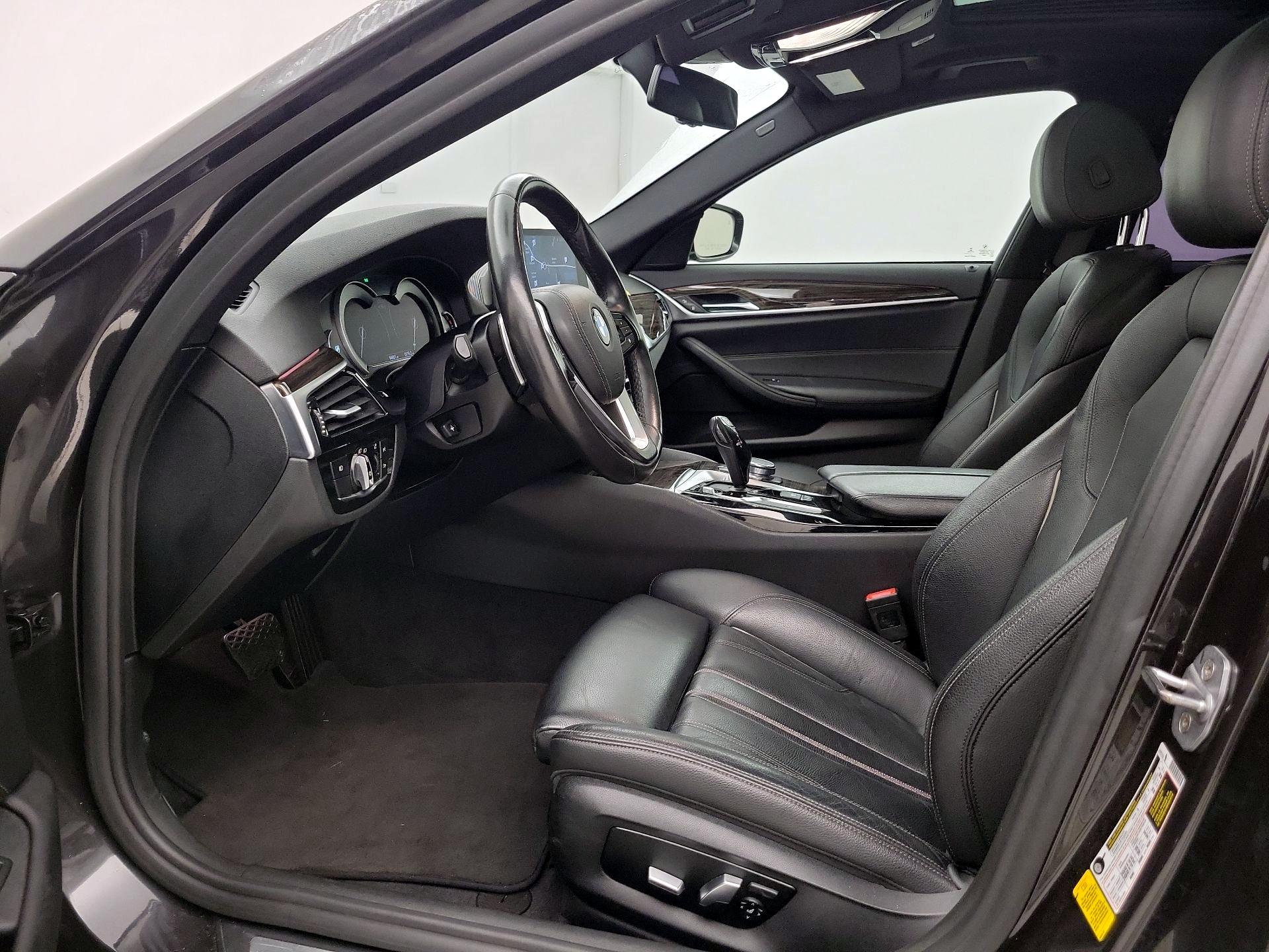 Thumbnail: 2018 BMW 5 Series - 11