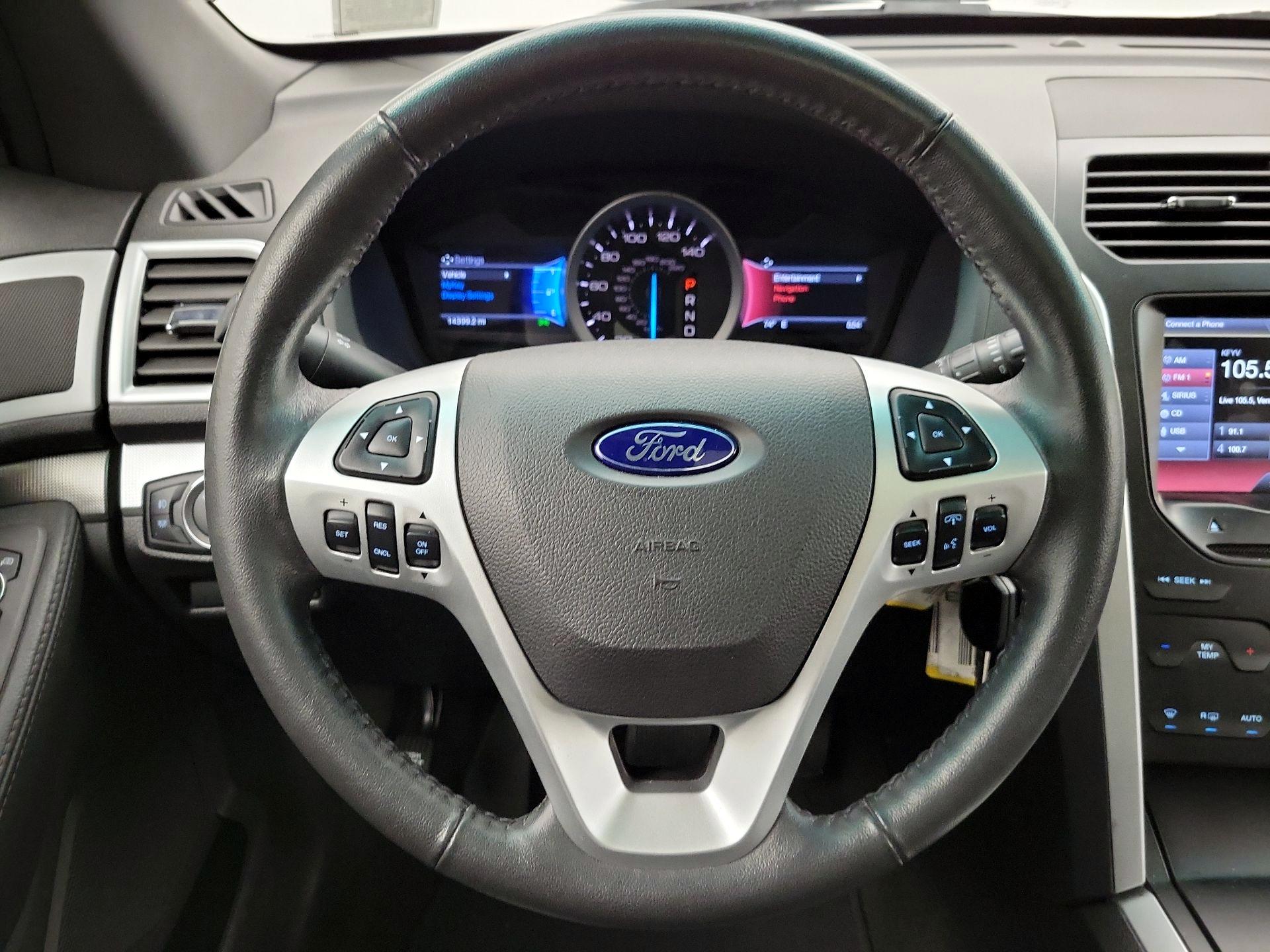 Thumbnail: 2015 Ford Explorer - 10