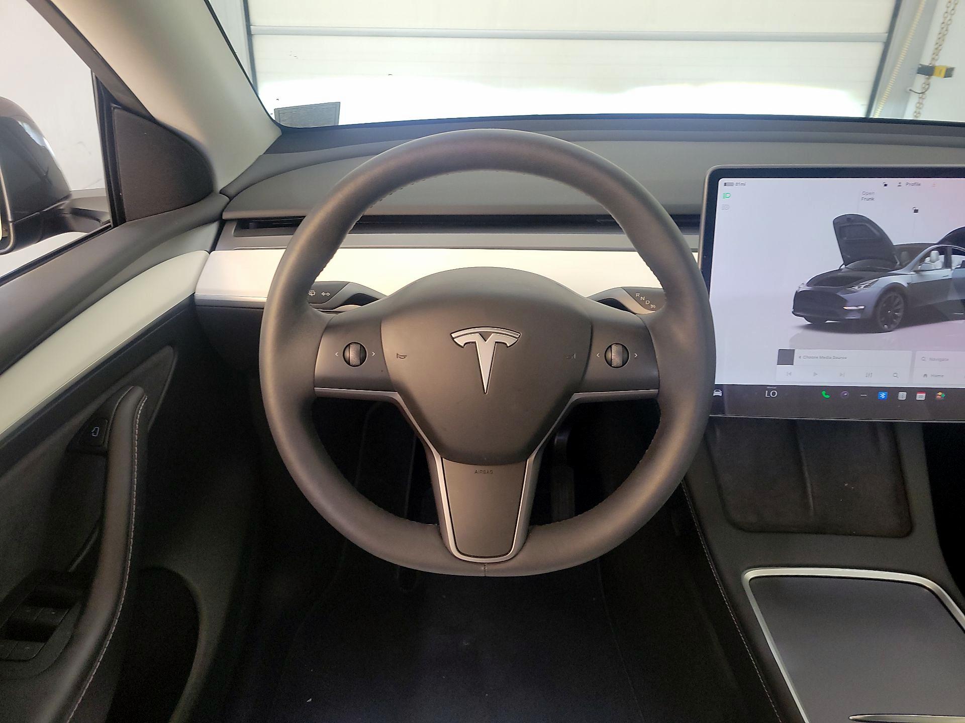 Thumbnail: 2023 Tesla Model Y - 10