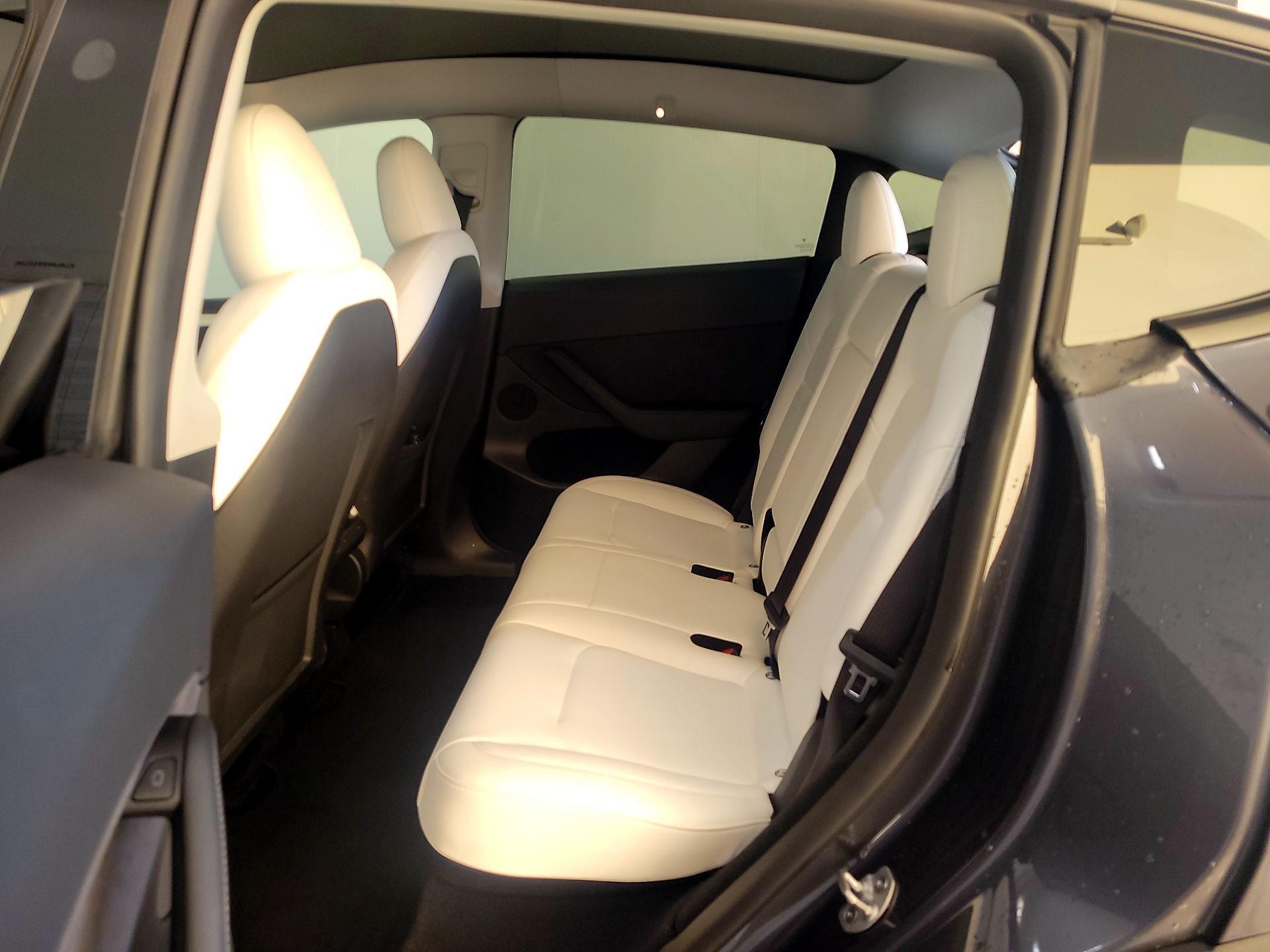 Thumbnail: 2023 Tesla Model Y - 17