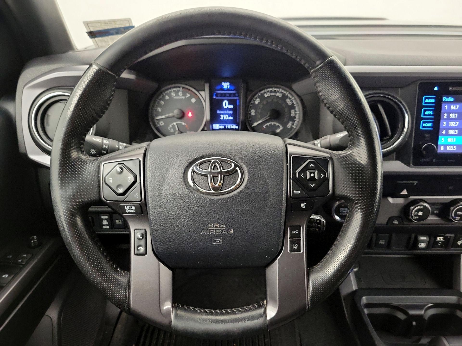 Thumbnail: 2019 Toyota Tacoma - 10