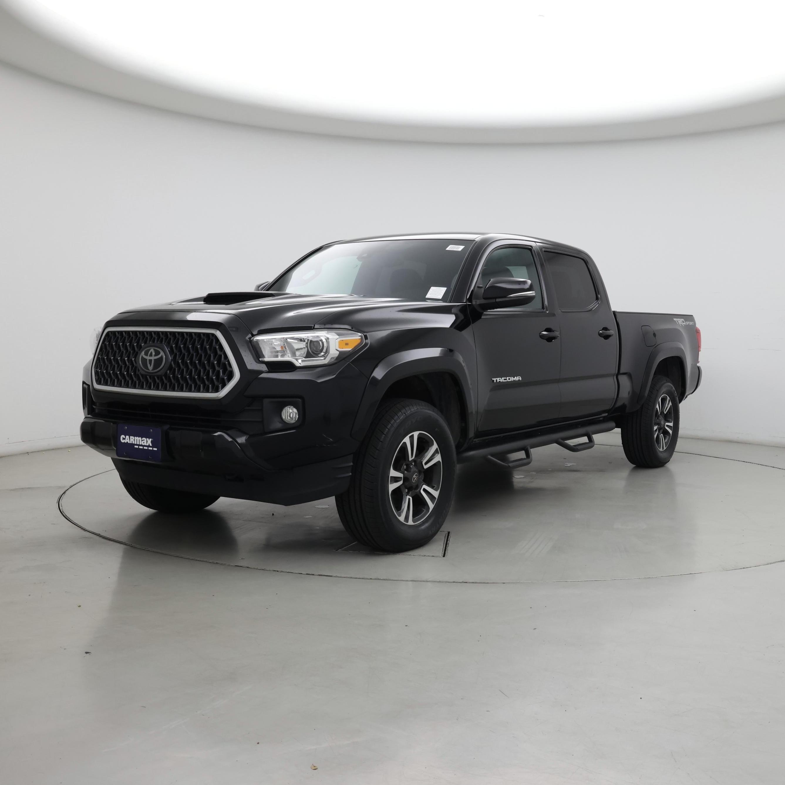 Thumbnail: 2019 Toyota Tacoma - 4