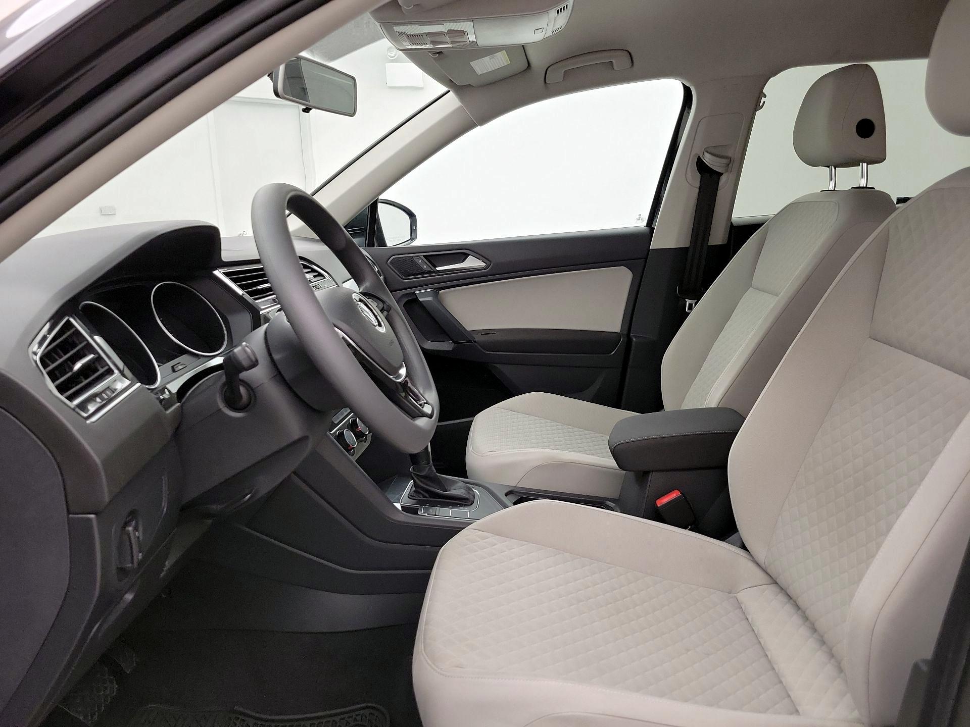 Thumbnail: 2019 Volkswagen Tiguan - 11