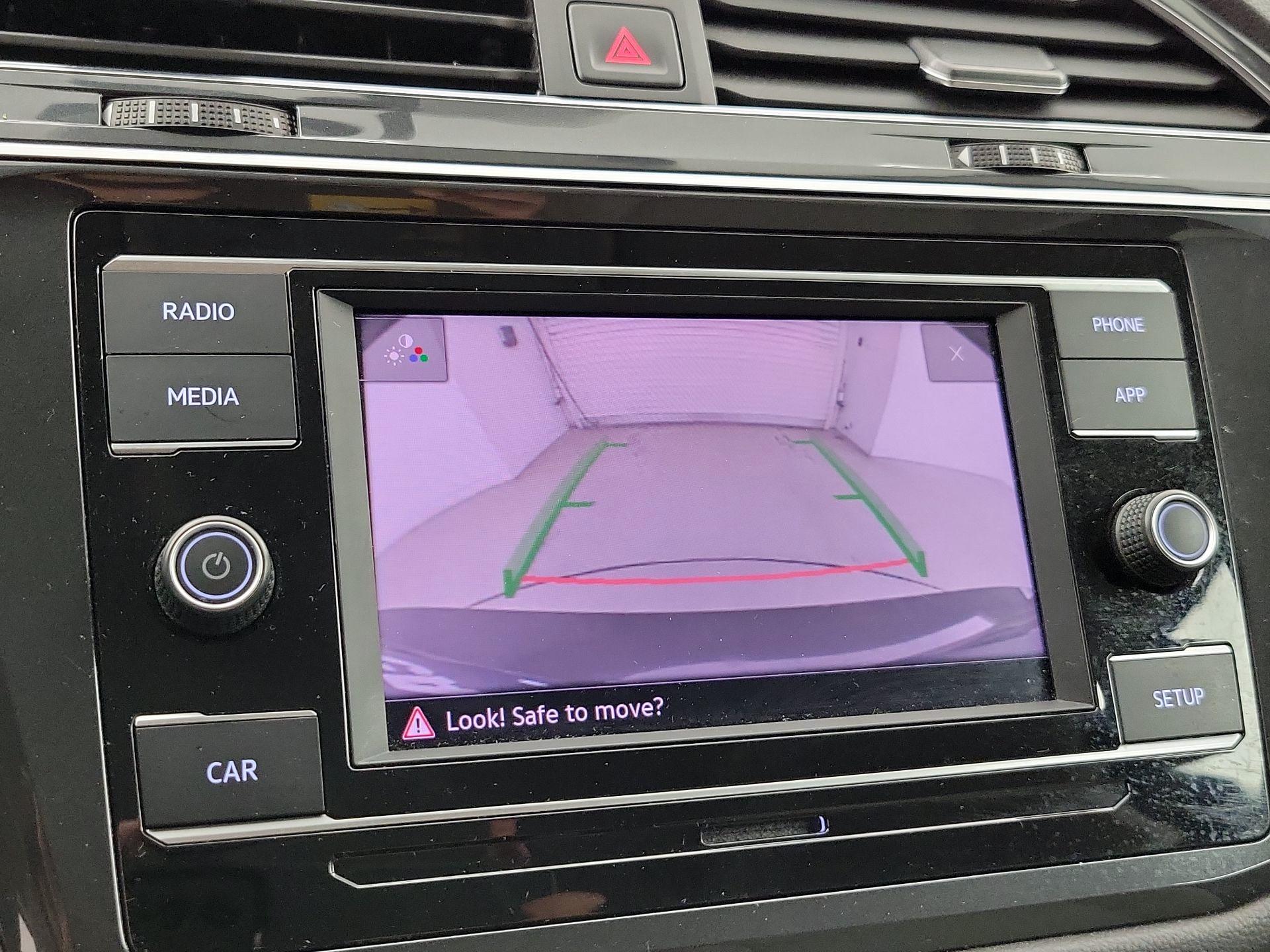 Thumbnail: 2019 Volkswagen Tiguan - 14