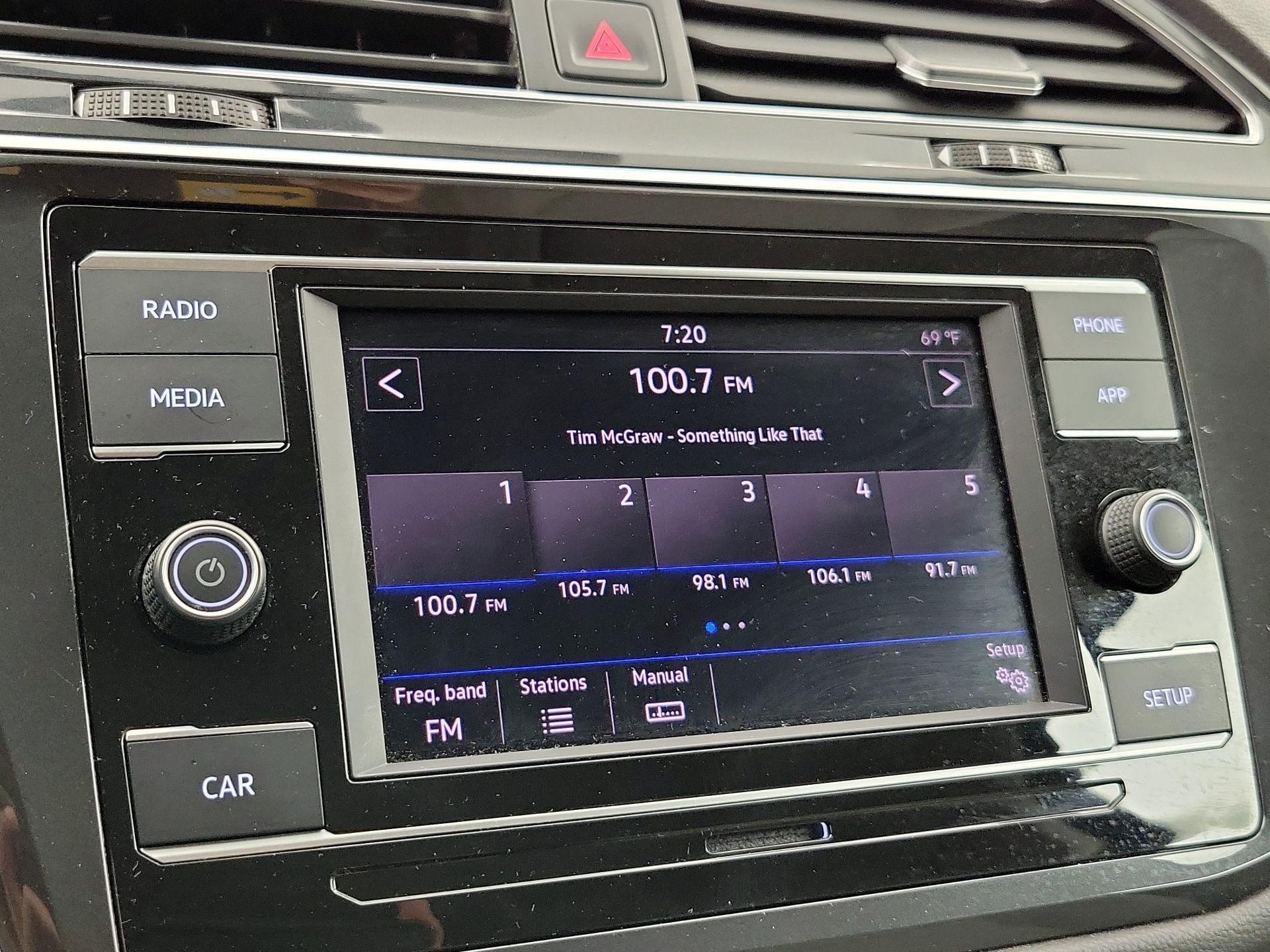 Thumbnail: 2019 Volkswagen Tiguan - 15