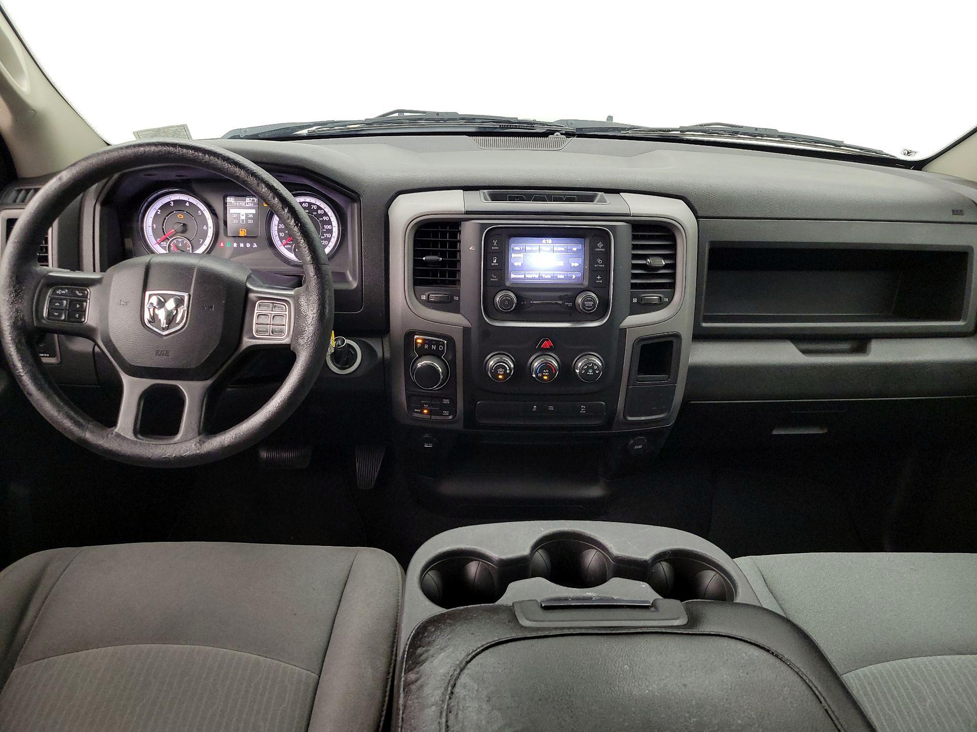 Thumbnail: 2021 RAM 1500 Classic - 9