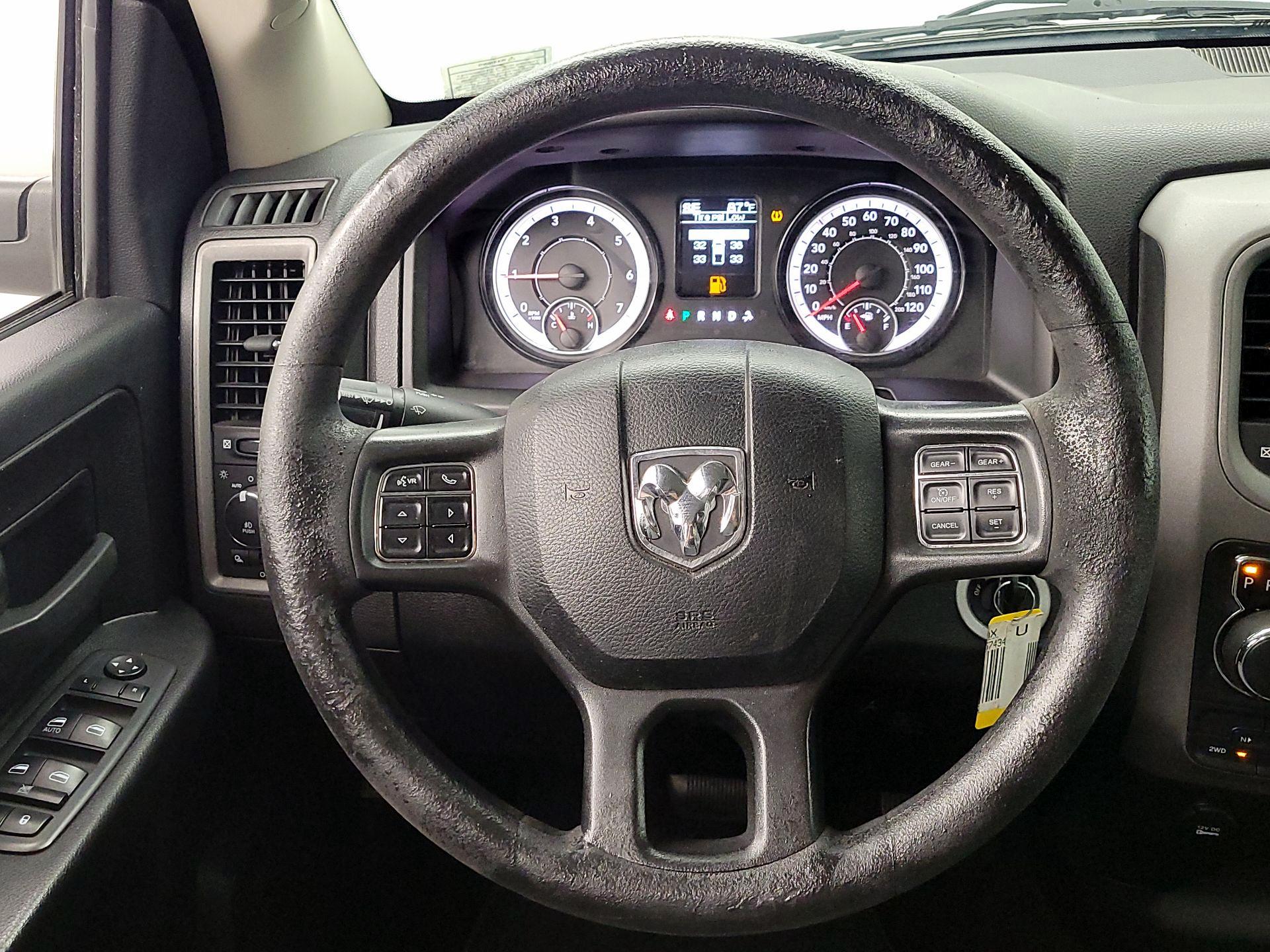 Thumbnail: 2021 RAM 1500 Classic - 10