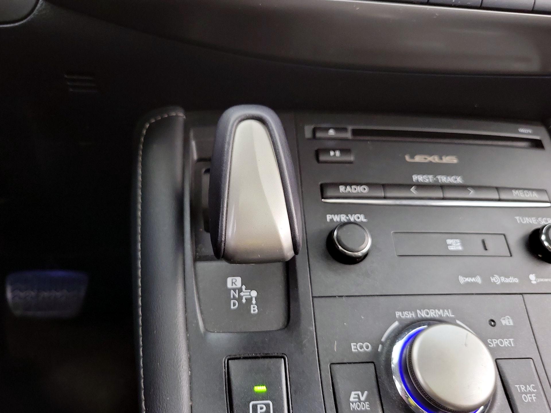 Thumbnail: 2014 Lexus CT - 18