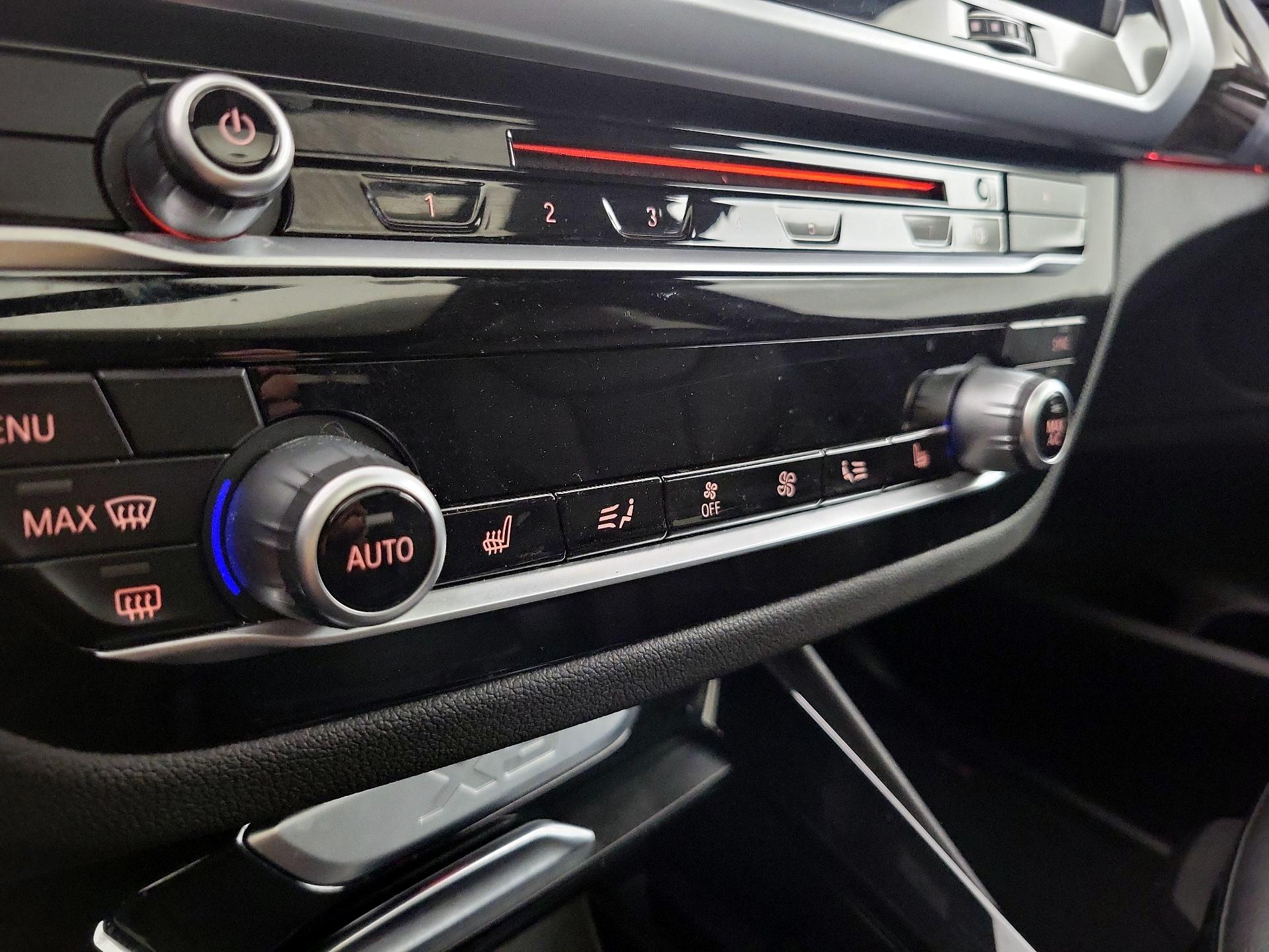 Thumbnail: 2019 BMW X3 - 17