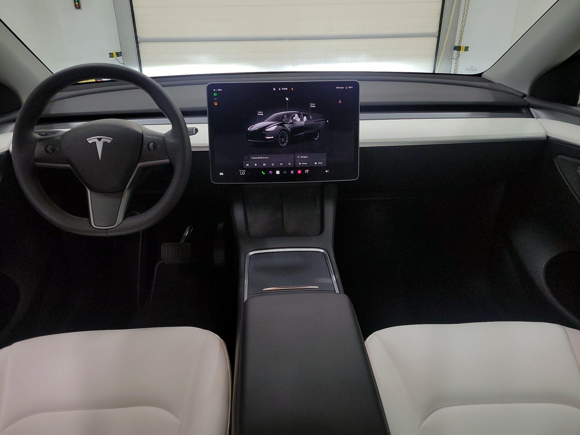 Thumbnail: 2023 Tesla Model Y - 9