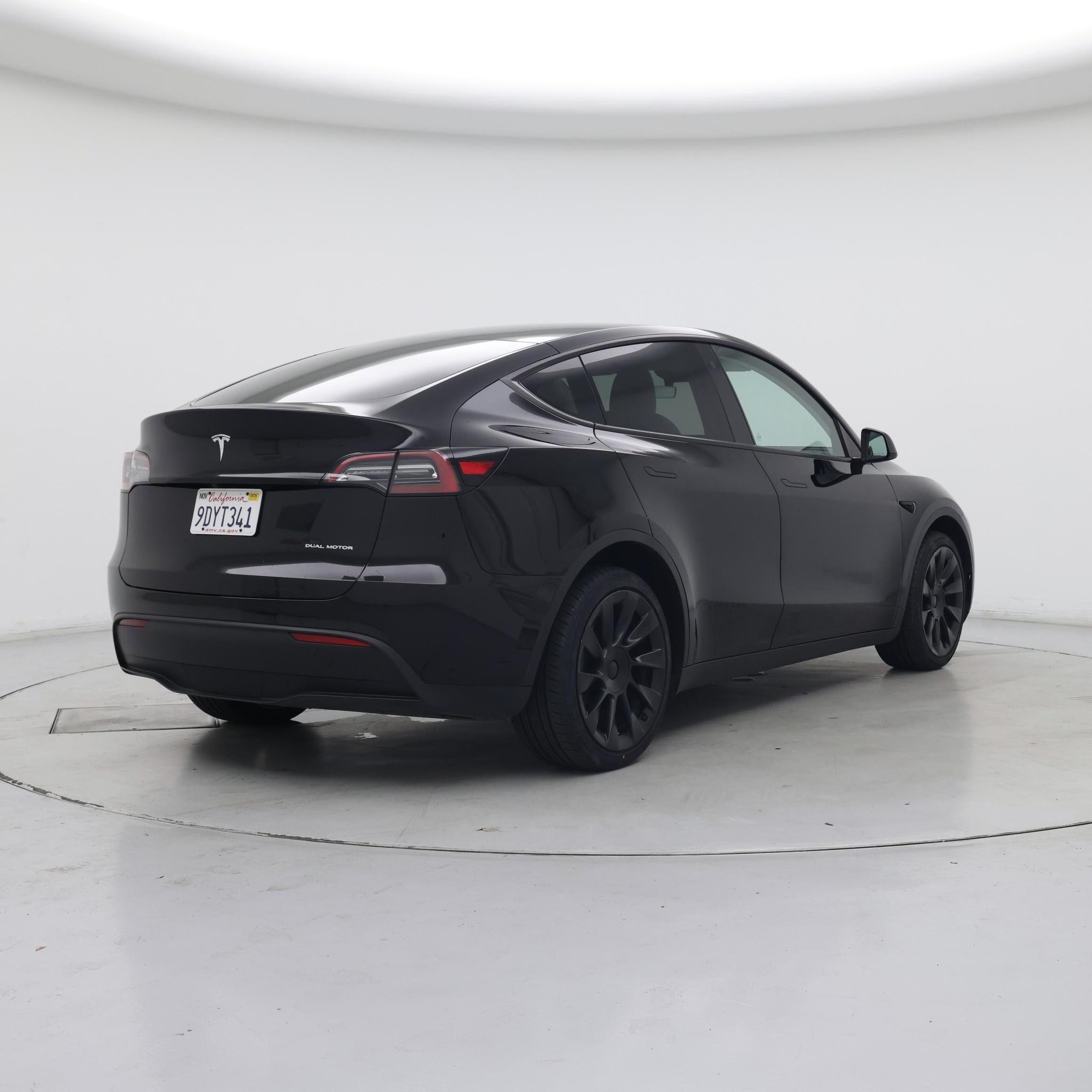 Thumbnail: 2023 Tesla Model Y - 8