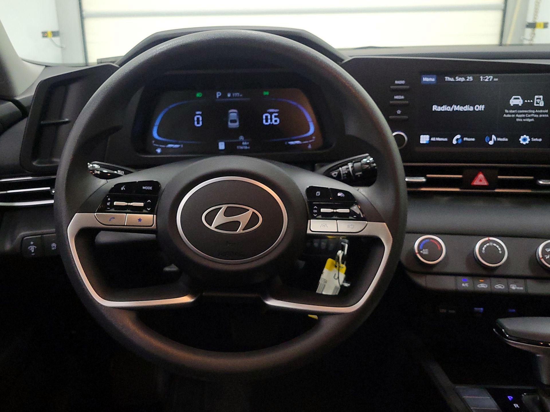 Thumbnail: 2024 Hyundai Elantra - 10