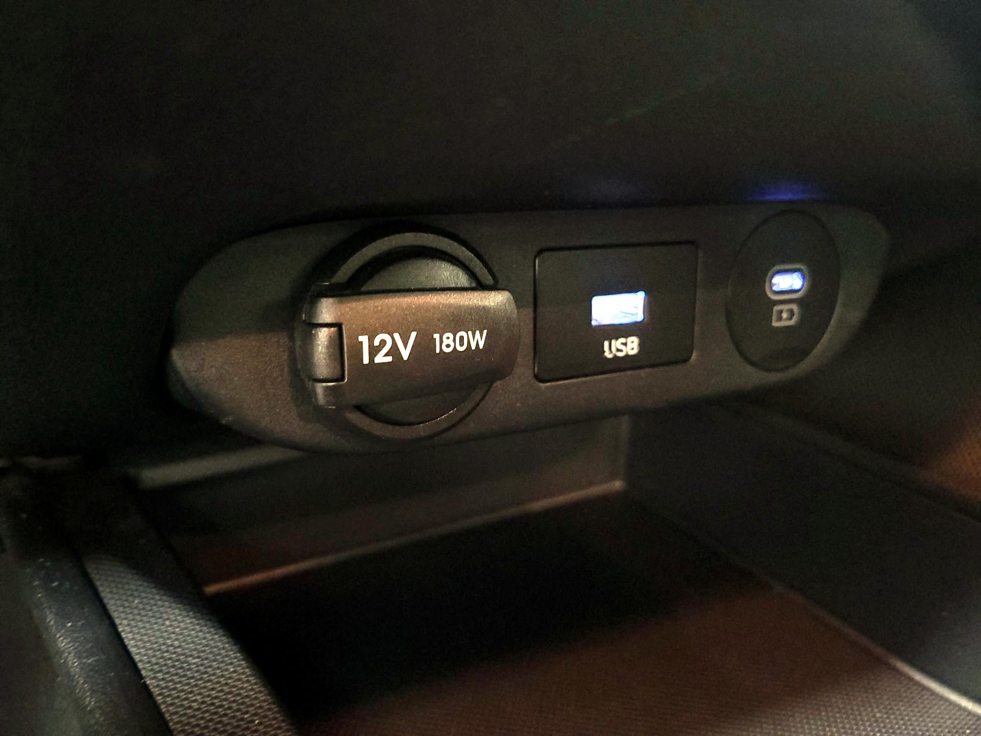 Thumbnail: 2024 Hyundai Elantra - 17
