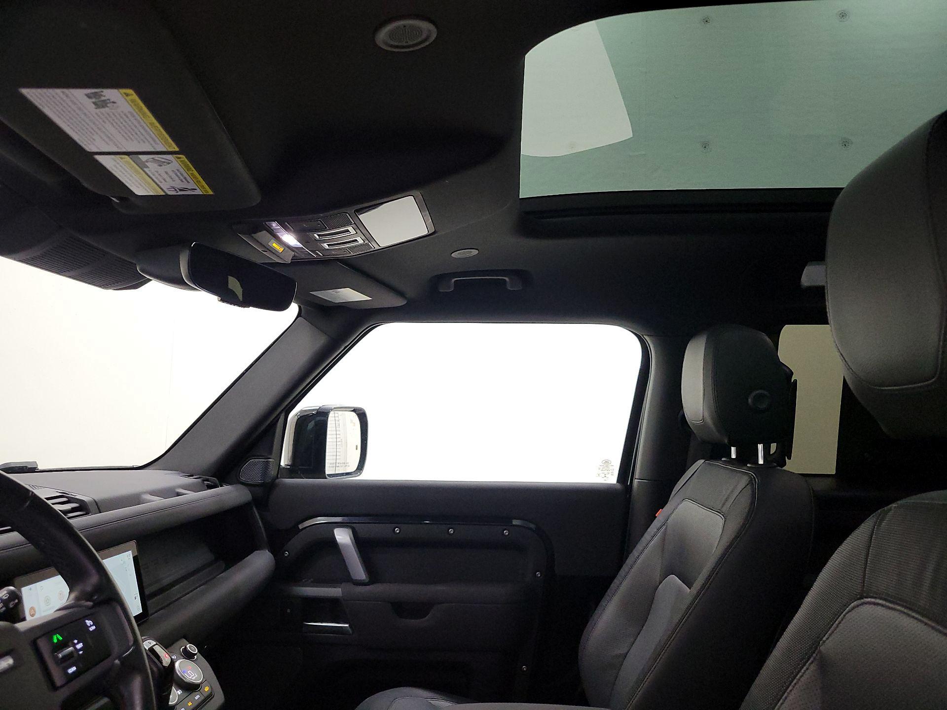 Thumbnail: 2023 Land Rover Defender - 20