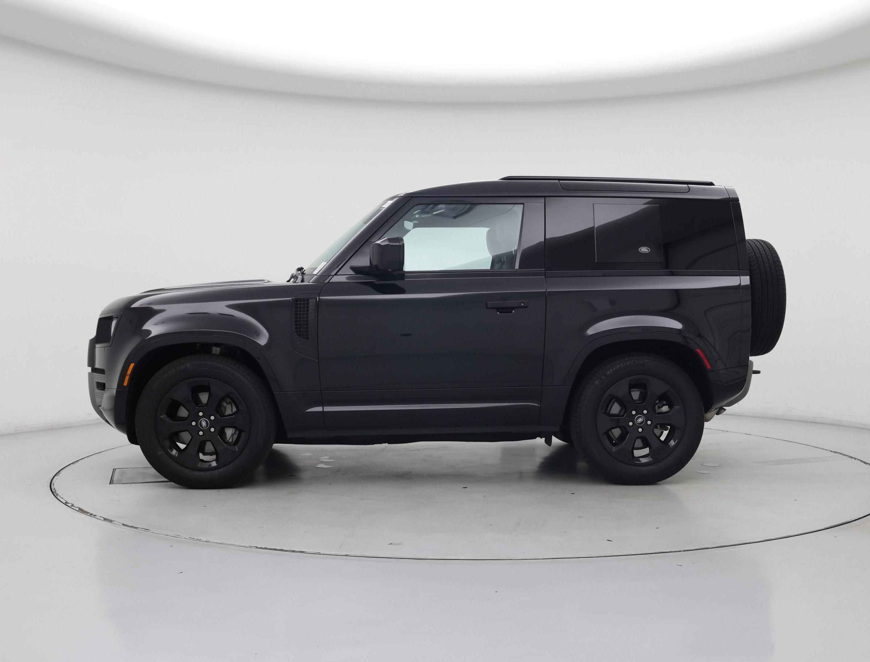 Thumbnail: 2023 Land Rover Defender - 3