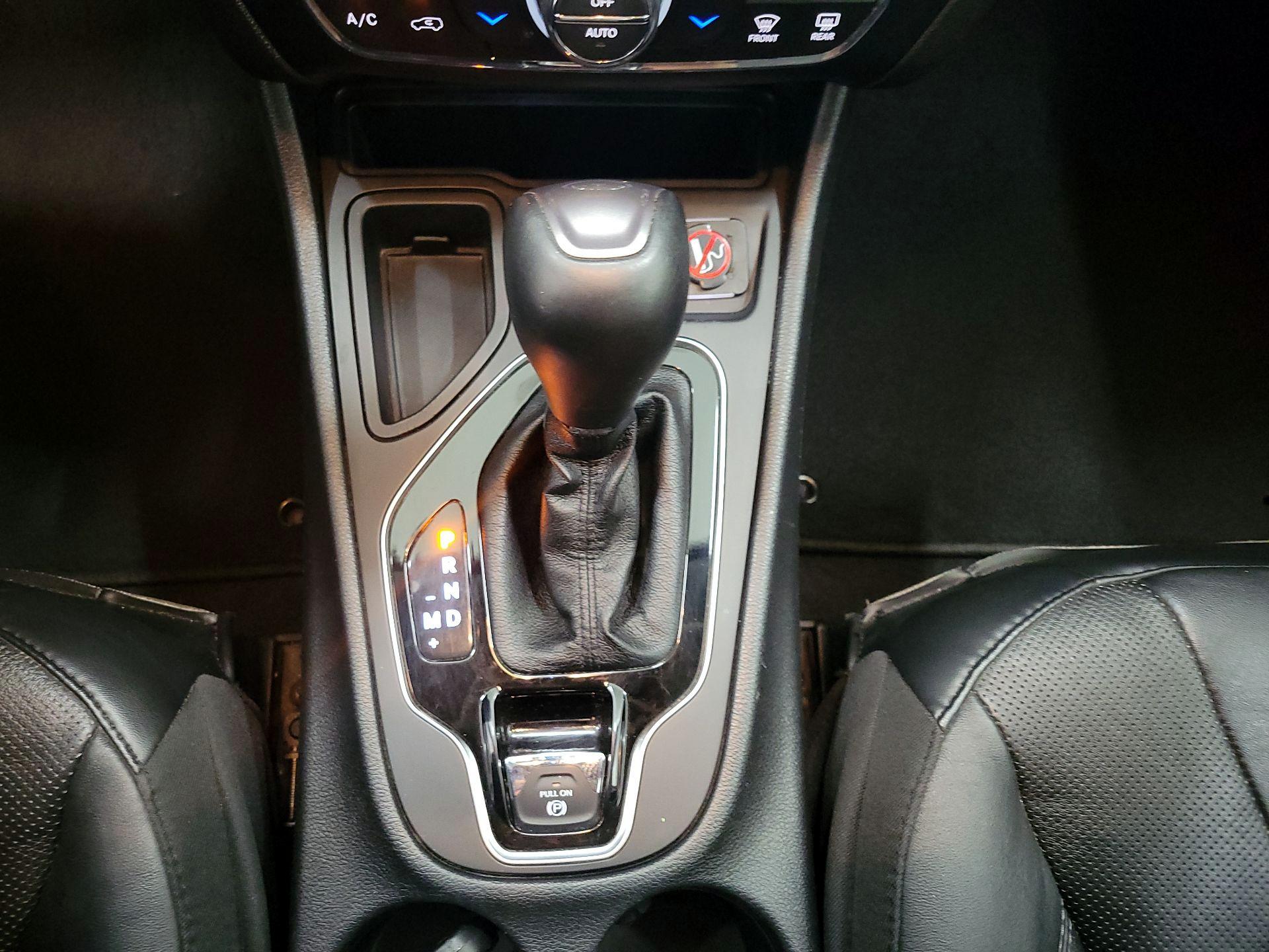 Thumbnail: 2020 Jeep Cherokee - 17