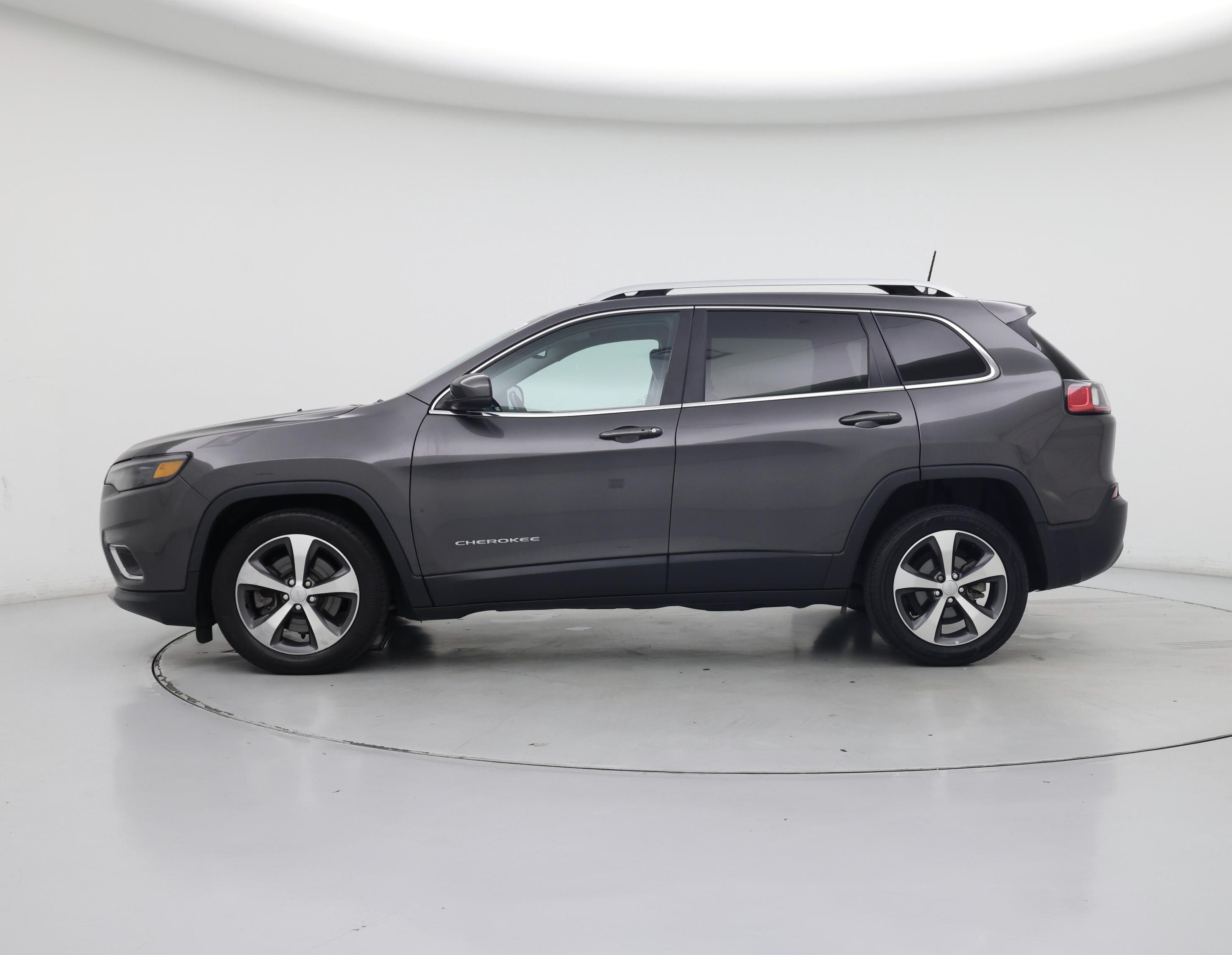 Thumbnail: 2020 Jeep Cherokee - 3