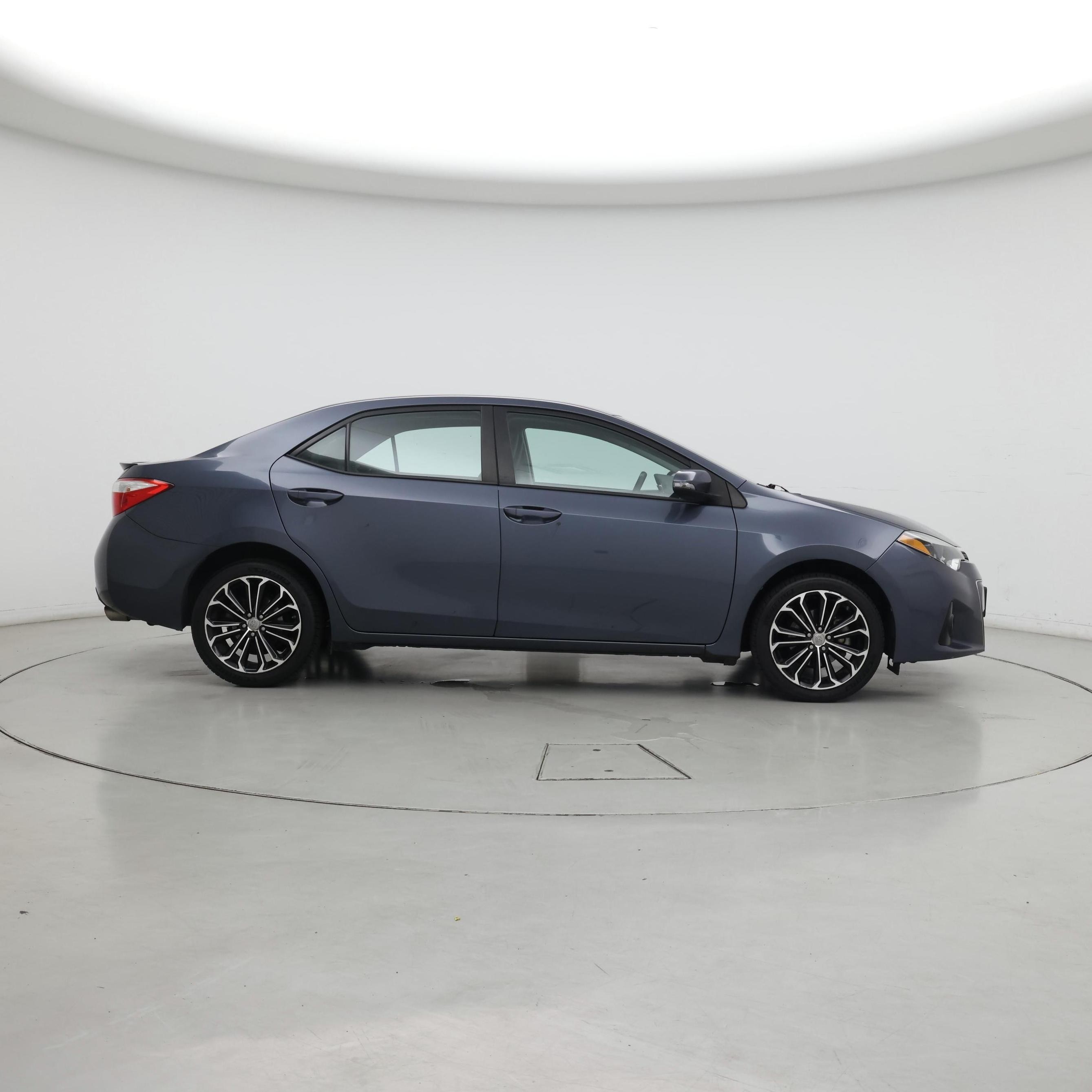 Thumbnail: 2015 Toyota Corolla - 7