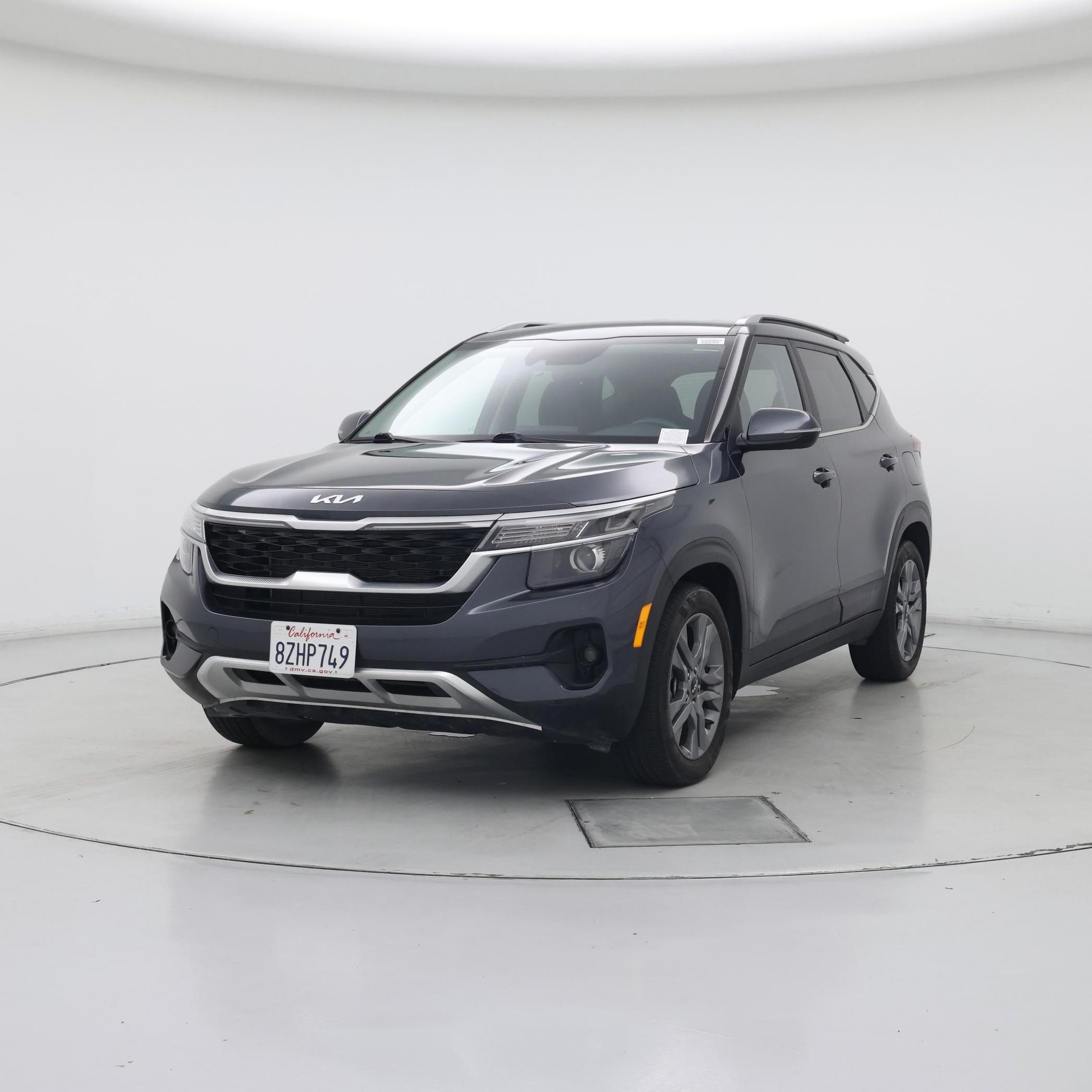 Thumbnail: 2022 Kia Seltos - 4