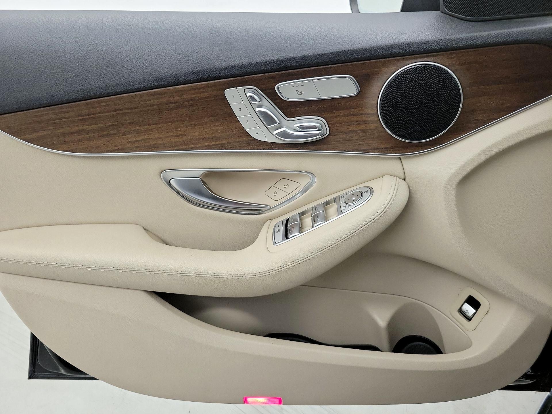 Thumbnail: 2019 Mercedes-Benz C-Class - 12