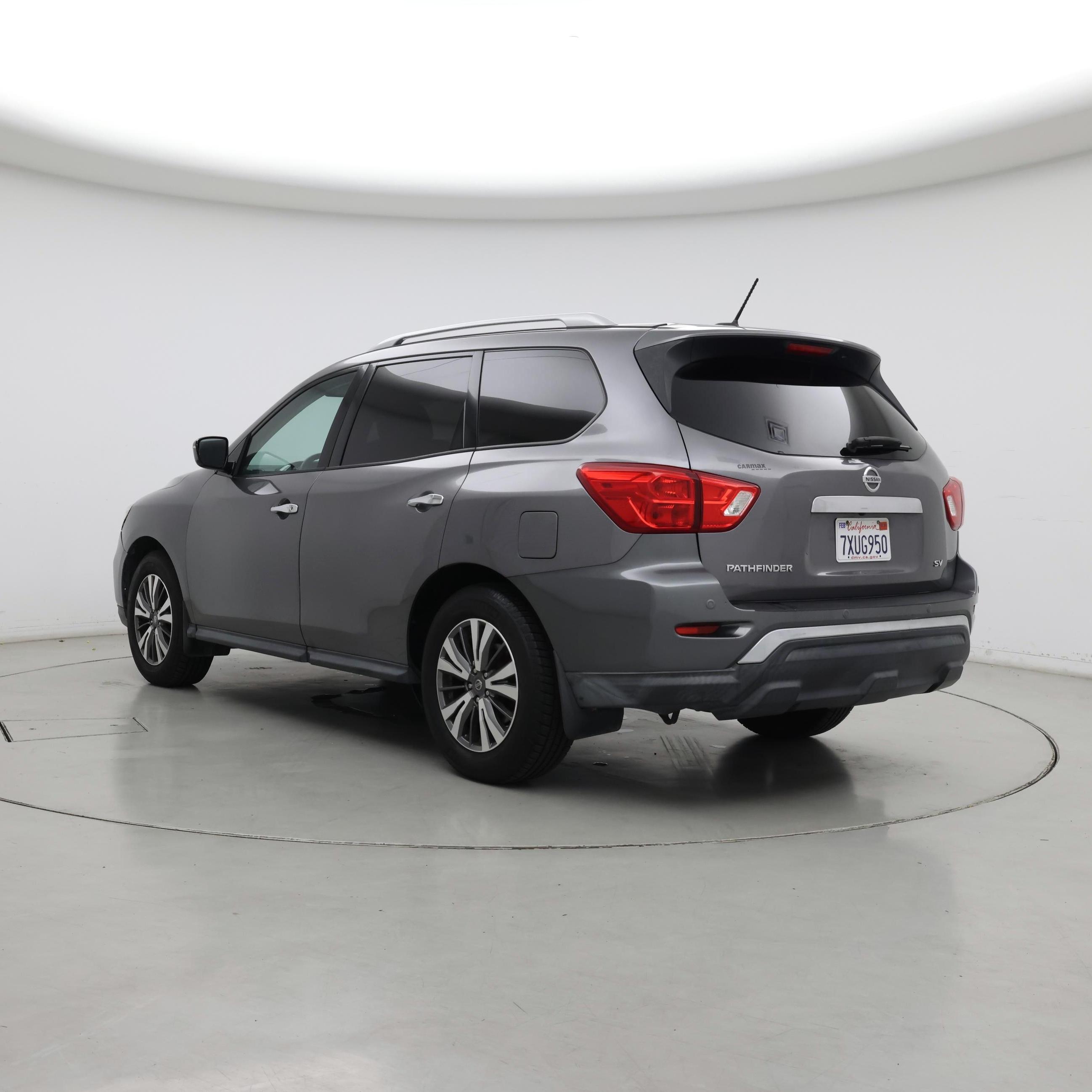 Thumbnail: 2017 Nissan Pathfinder - 2