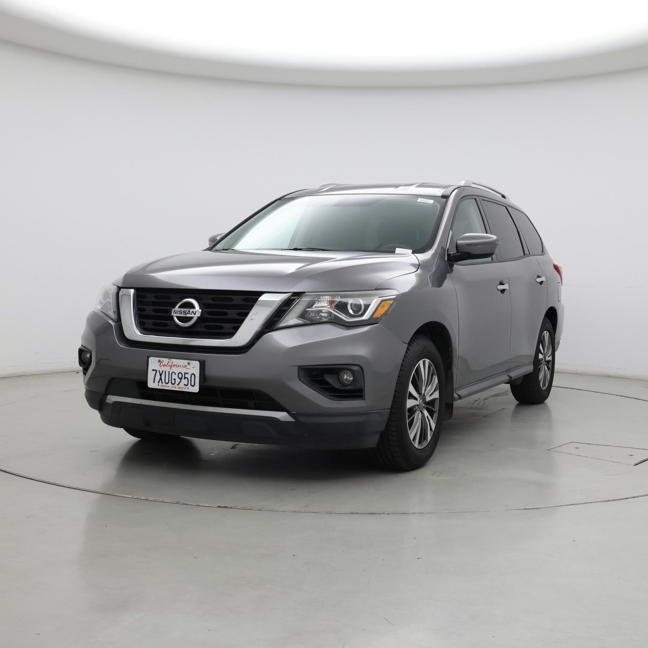 Thumbnail: 2017 Nissan Pathfinder - 4