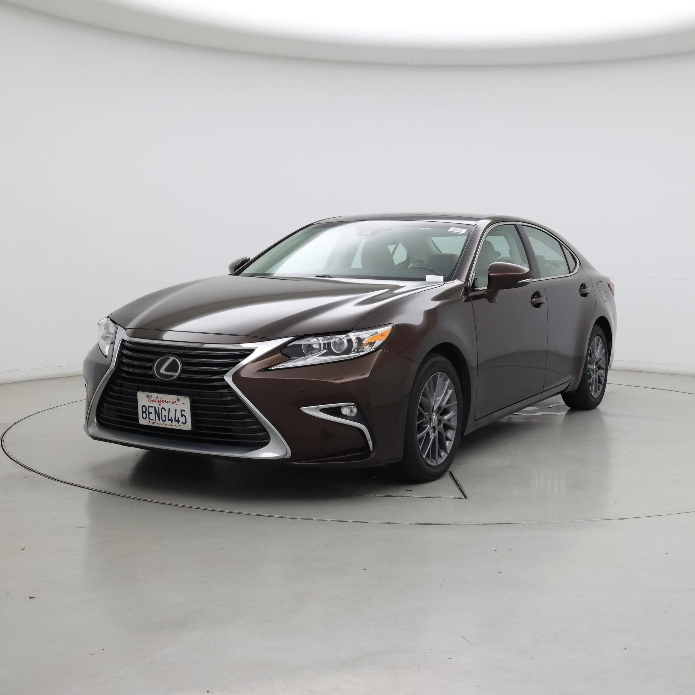 Thumbnail: 2018 Lexus ES - 4