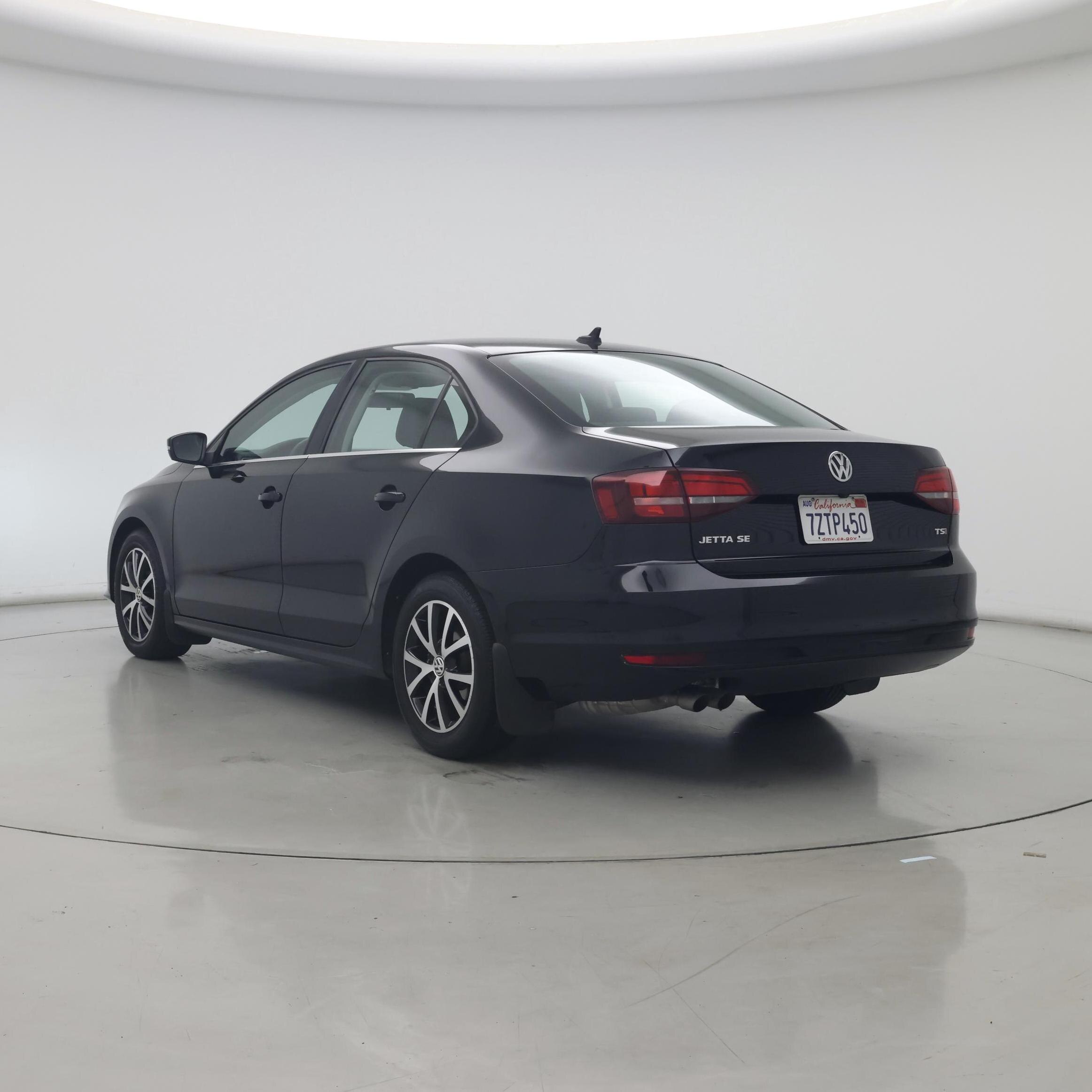 Thumbnail: 2017 Volkswagen Jetta - 2