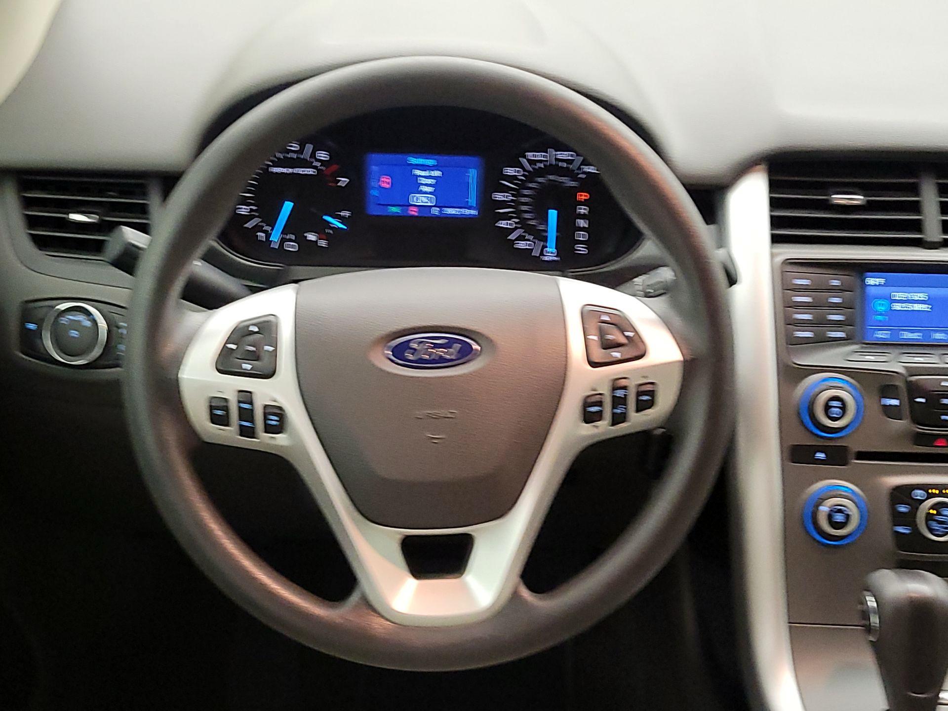 Thumbnail: 2014 Ford Edge - 10