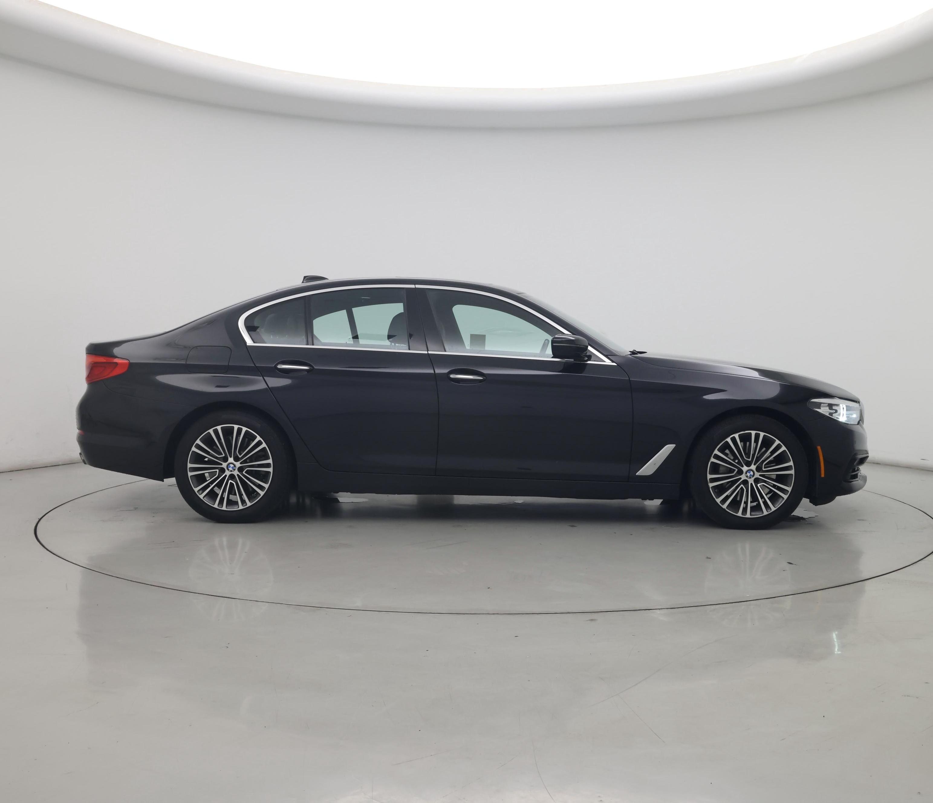 Thumbnail: 2018 BMW 5 Series - 7