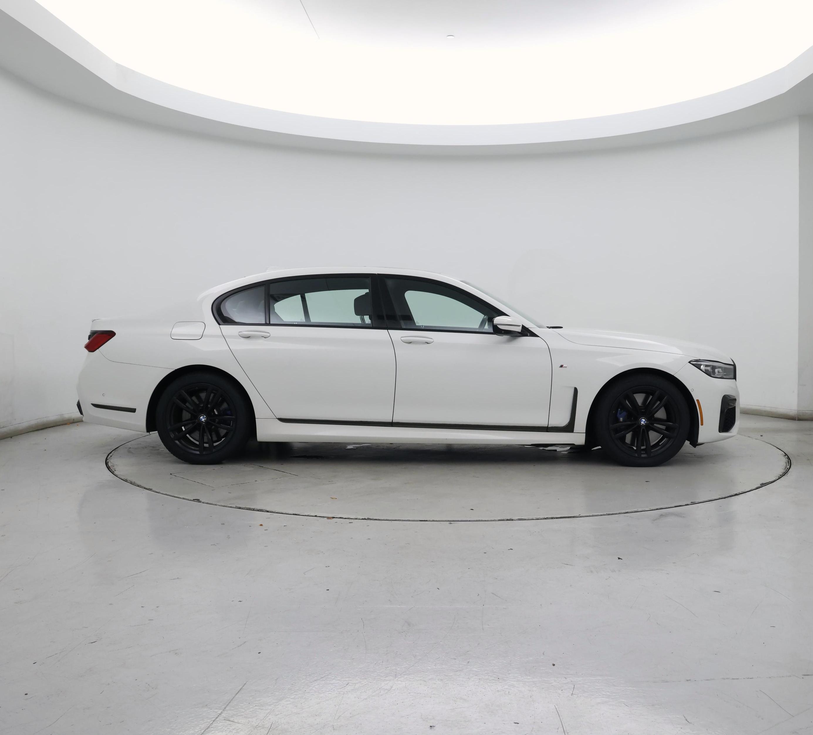 Thumbnail: 2020 BMW 7 Series - 7