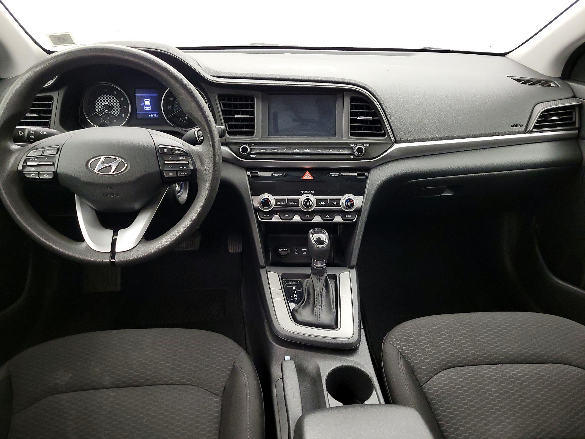 Thumbnail: 2020 Hyundai Elantra - 9