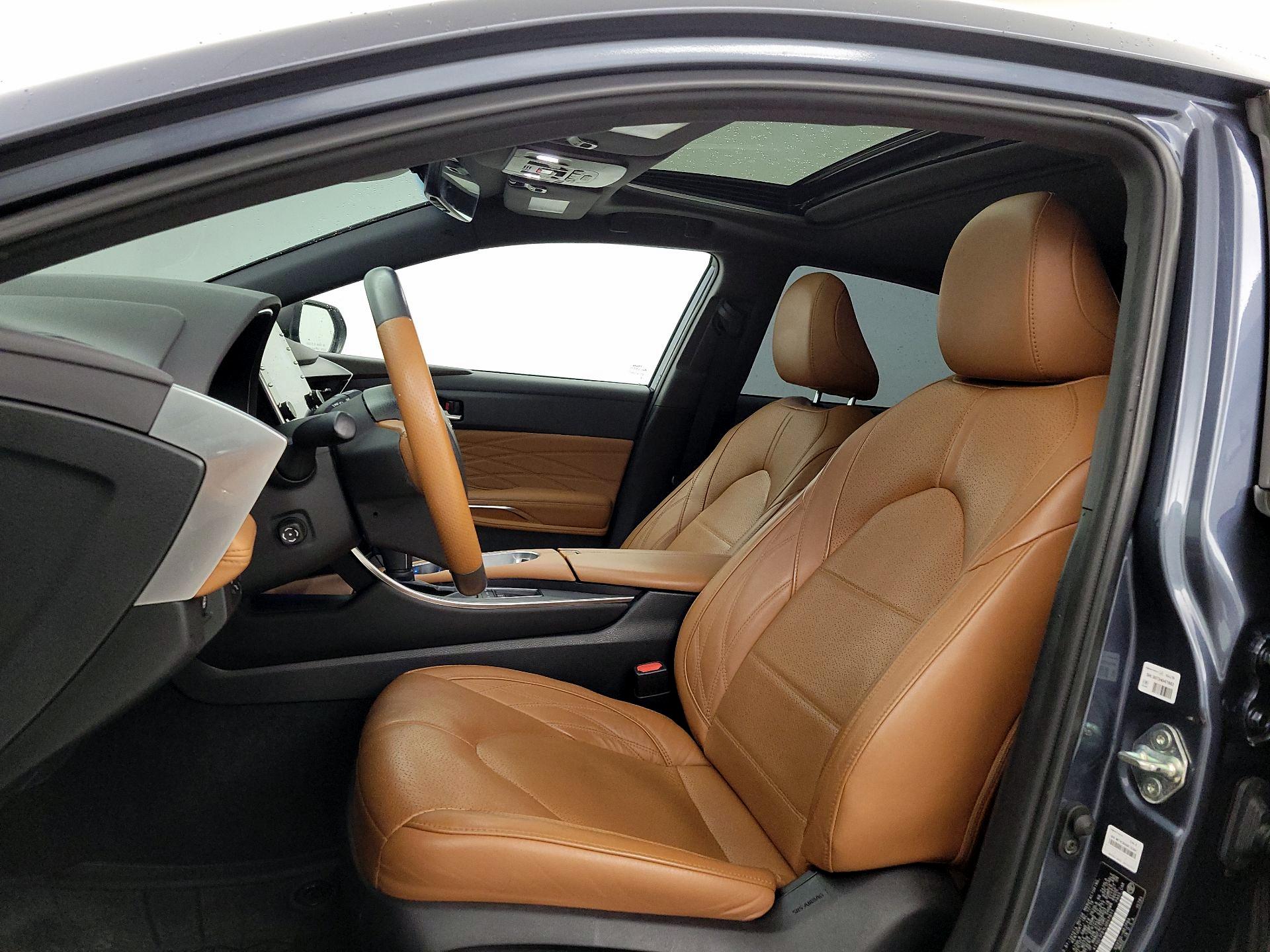 Thumbnail: 2020 Toyota Avalon - 11