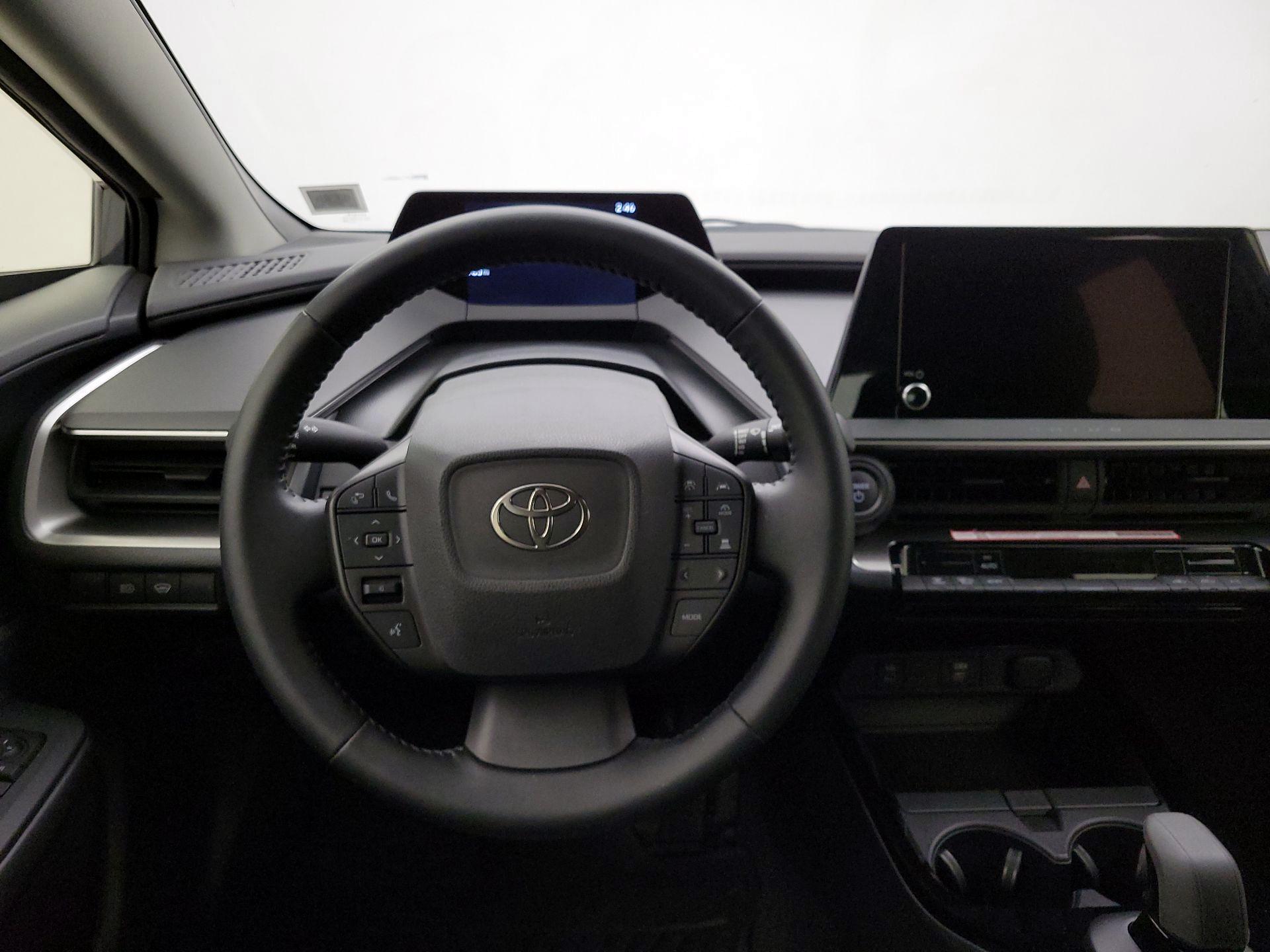 Thumbnail: 2024 Toyota Prius - 10