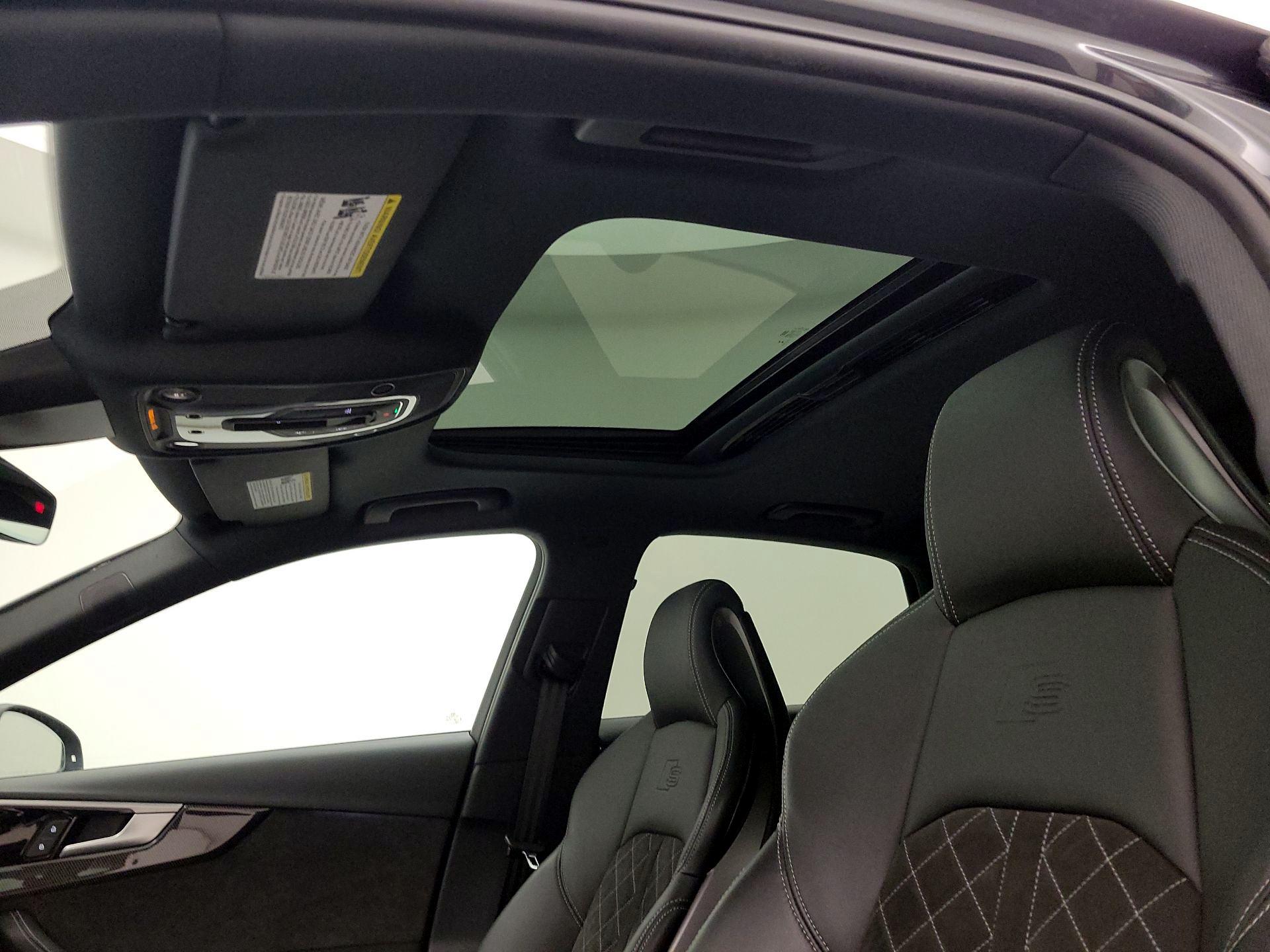 Thumbnail: 2021 Audi S4 - 19