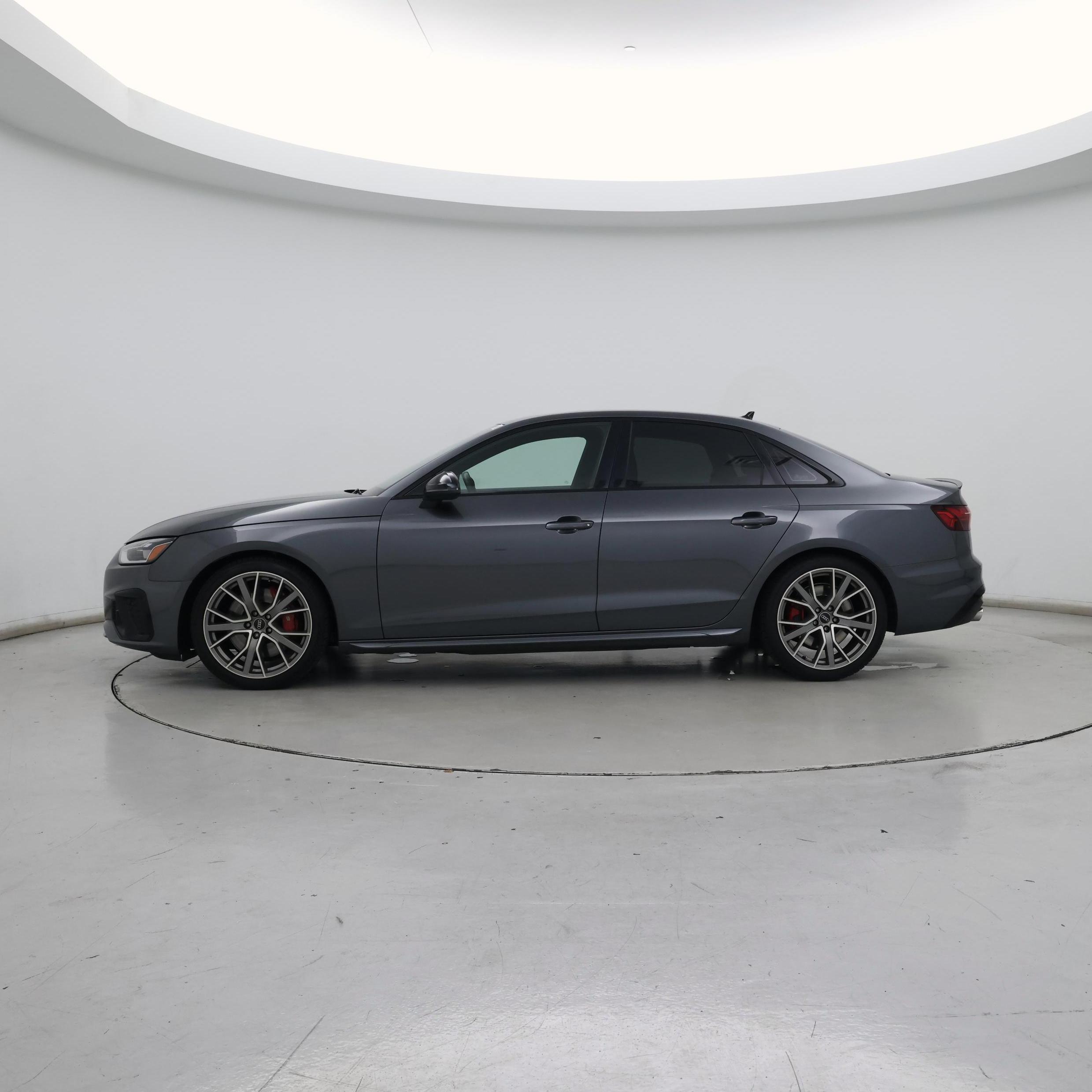 Thumbnail: 2021 Audi S4 - 3