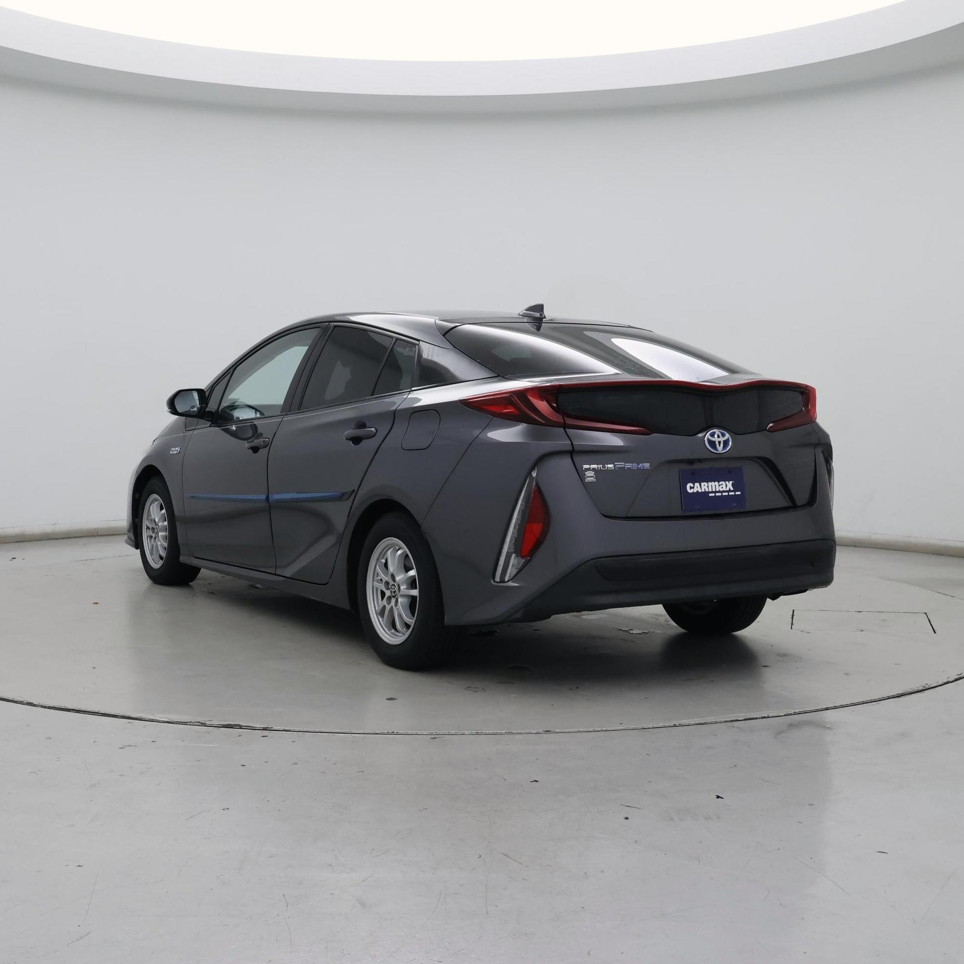Thumbnail: 2017 Toyota Prius Prime - 2