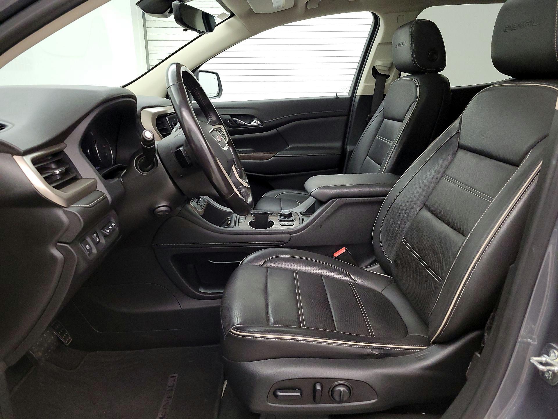 Thumbnail: 2020 GMC Acadia - 11