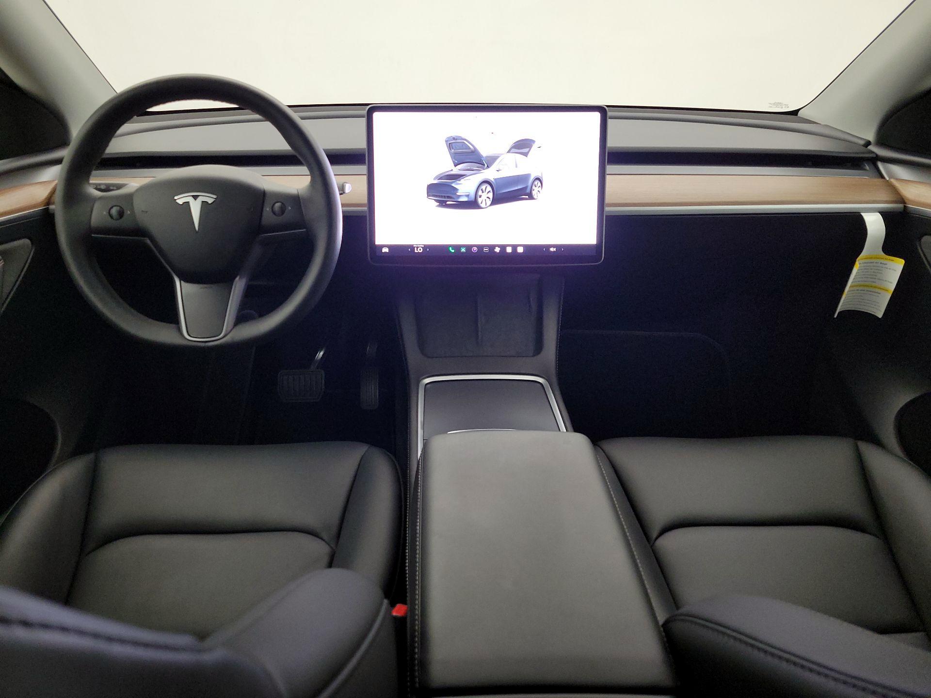 Thumbnail: 2024 Tesla Model Y - 9