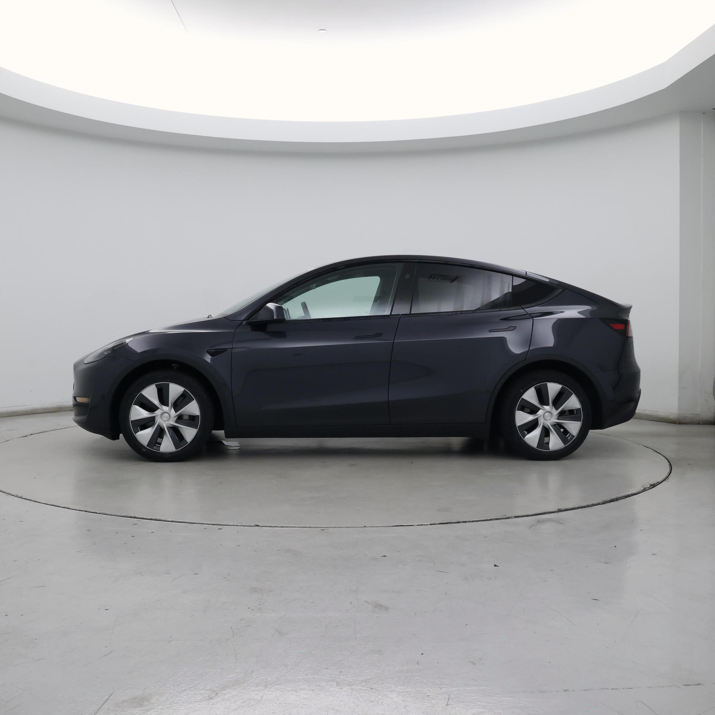 Thumbnail: 2024 Tesla Model Y - 3