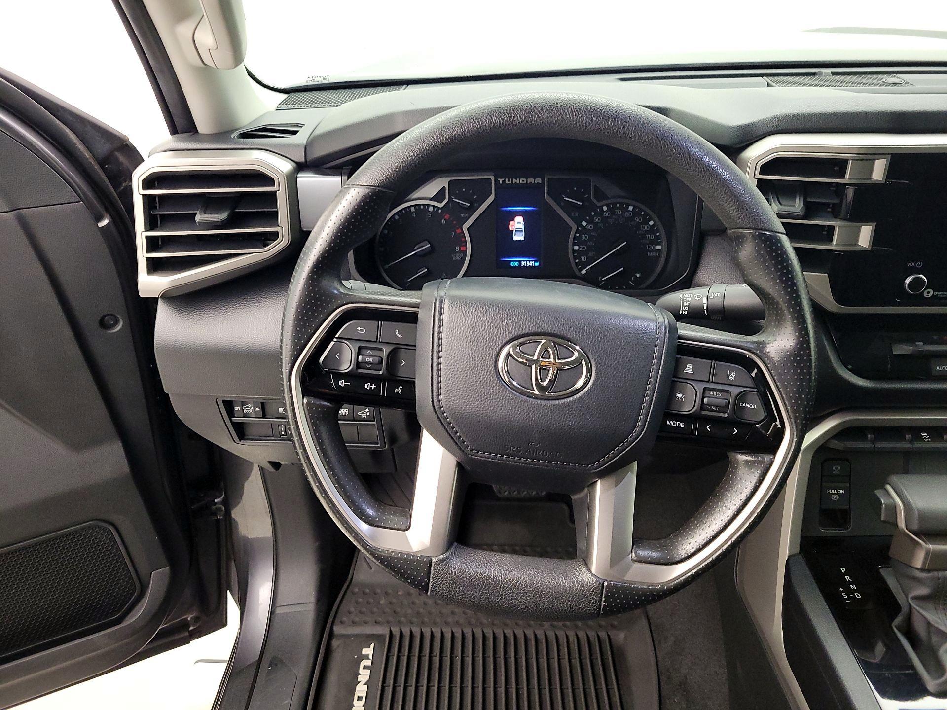 Thumbnail: 2022 Toyota Tundra - 10