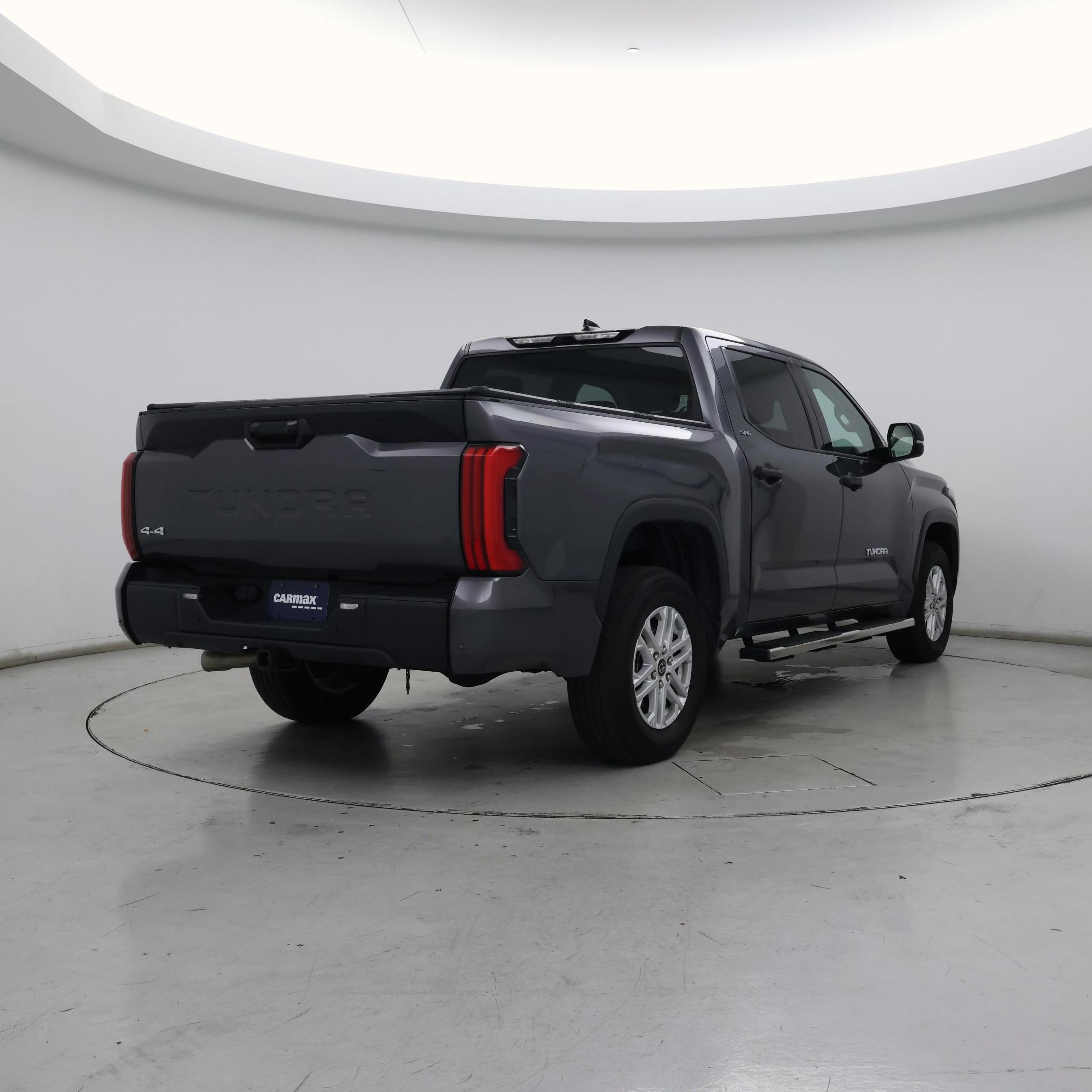 Thumbnail: 2022 Toyota Tundra - 8
