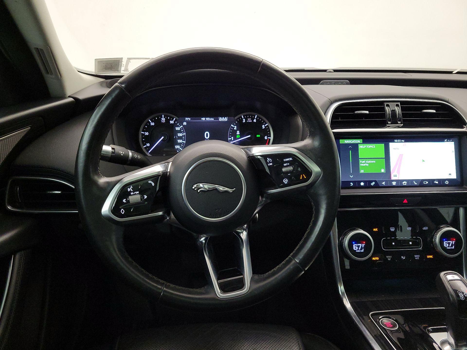 Thumbnail: 2020 Jaguar XE - 10