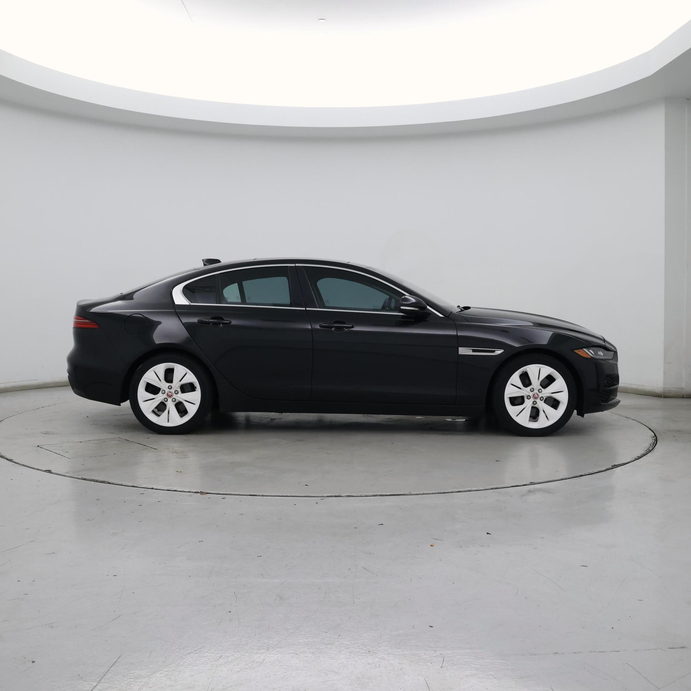 Thumbnail: 2020 Jaguar XE - 7